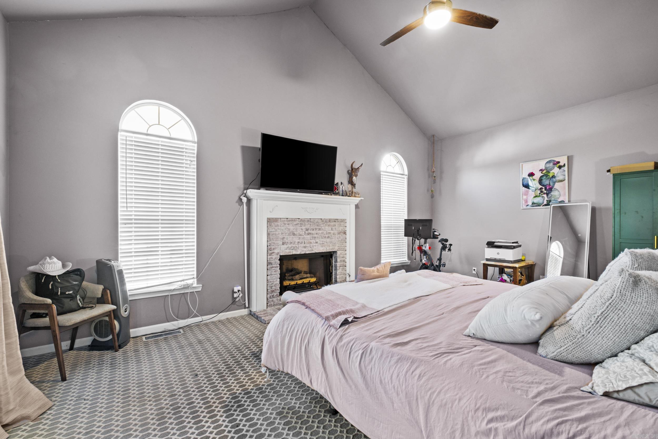 FOXWOOD J - Residential