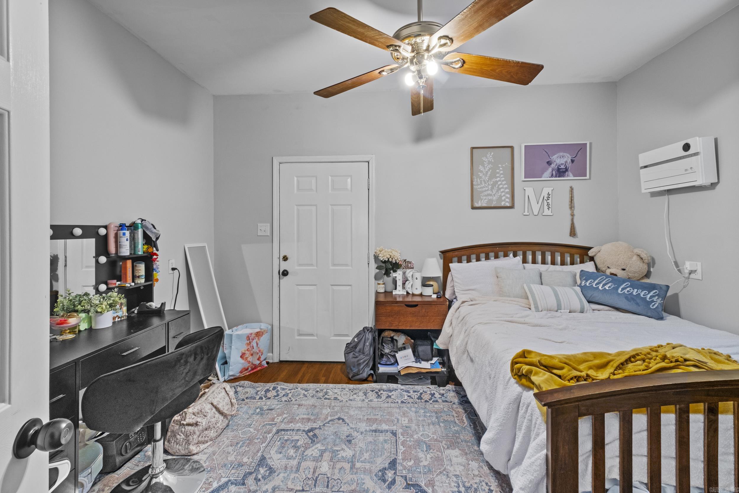 FOXWOOD J - Residential