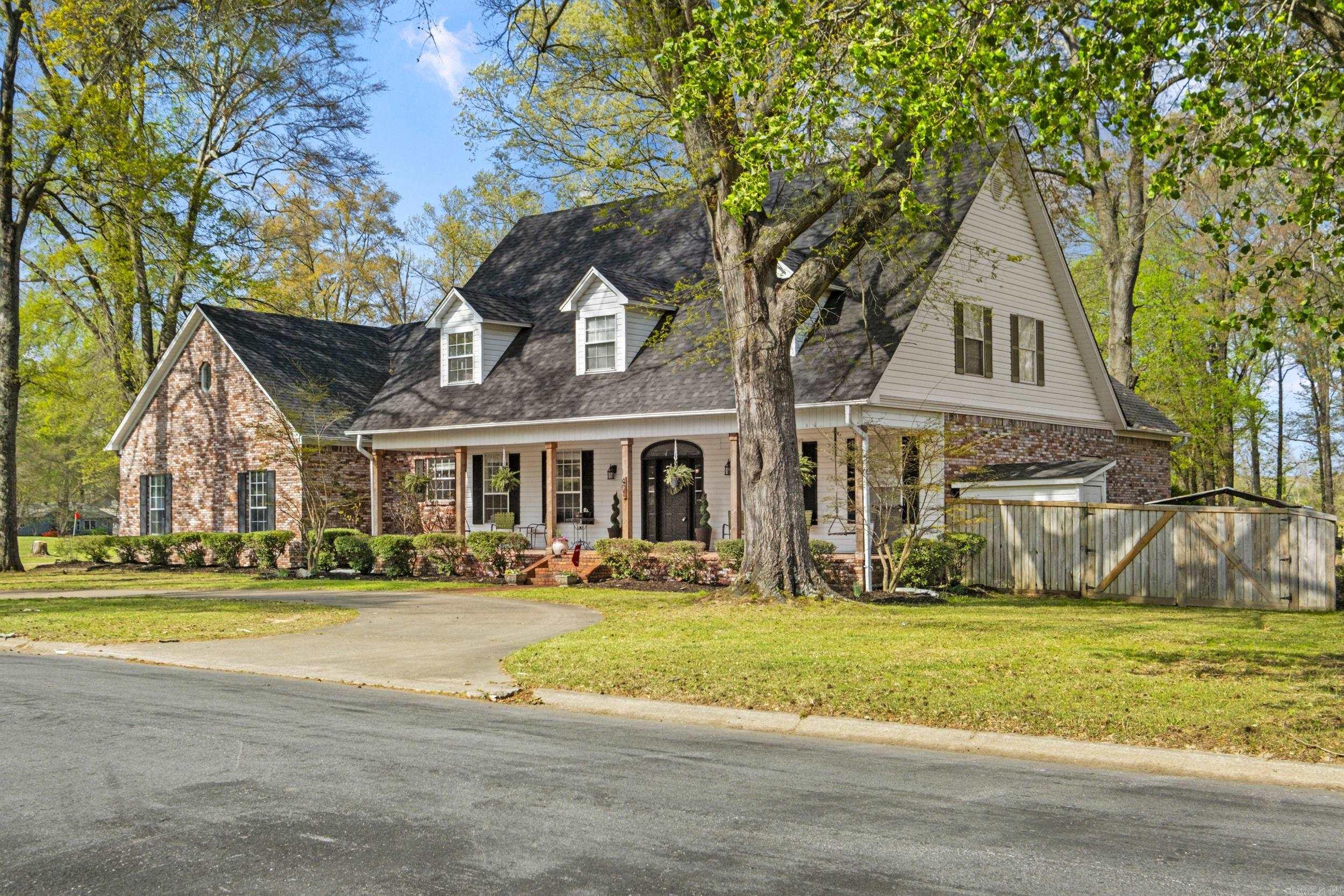 FOXWOOD J - Residential