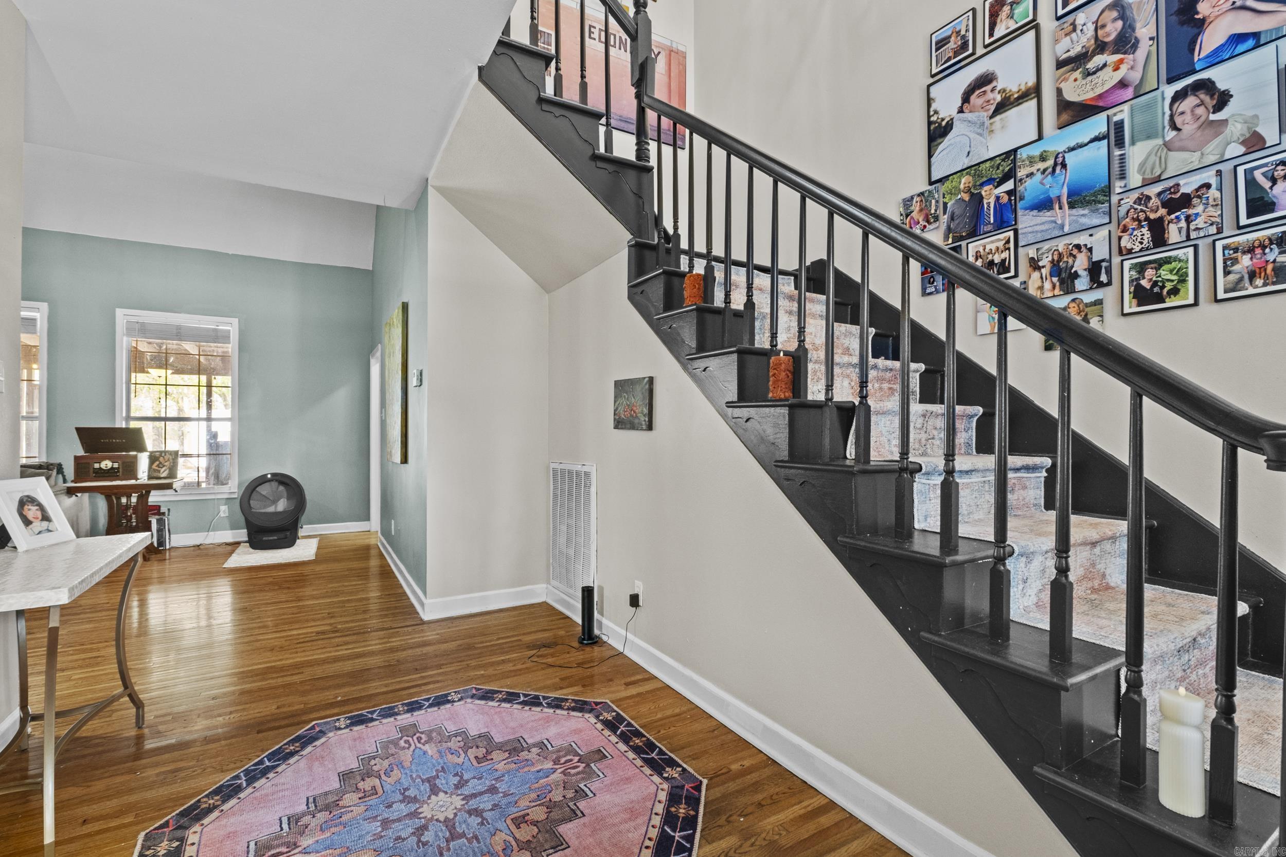 FOXWOOD J - Residential