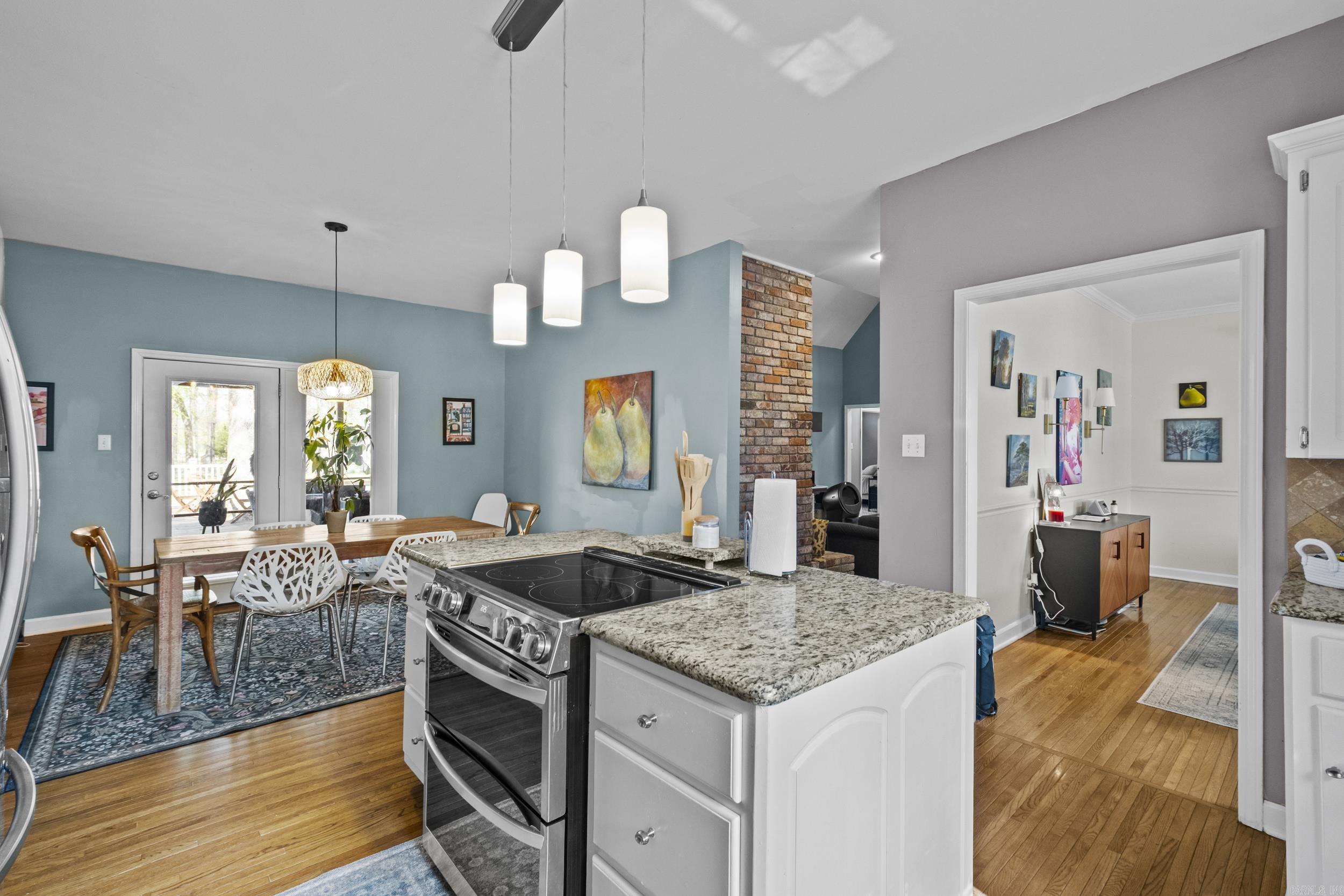 FOXWOOD J - Residential