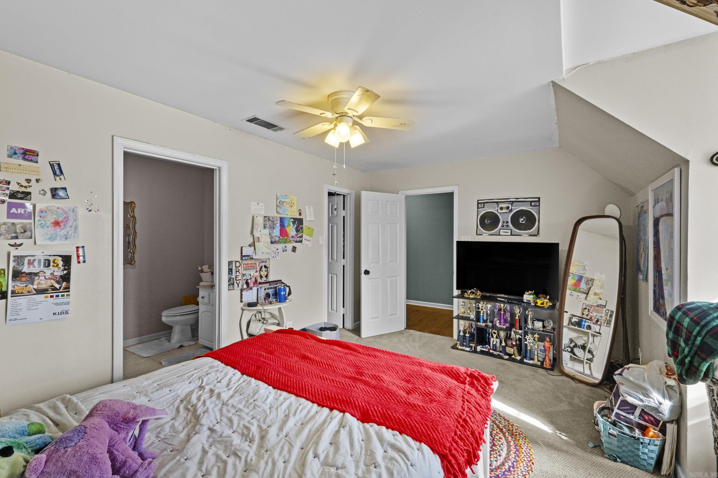 FOXWOOD J - Residential