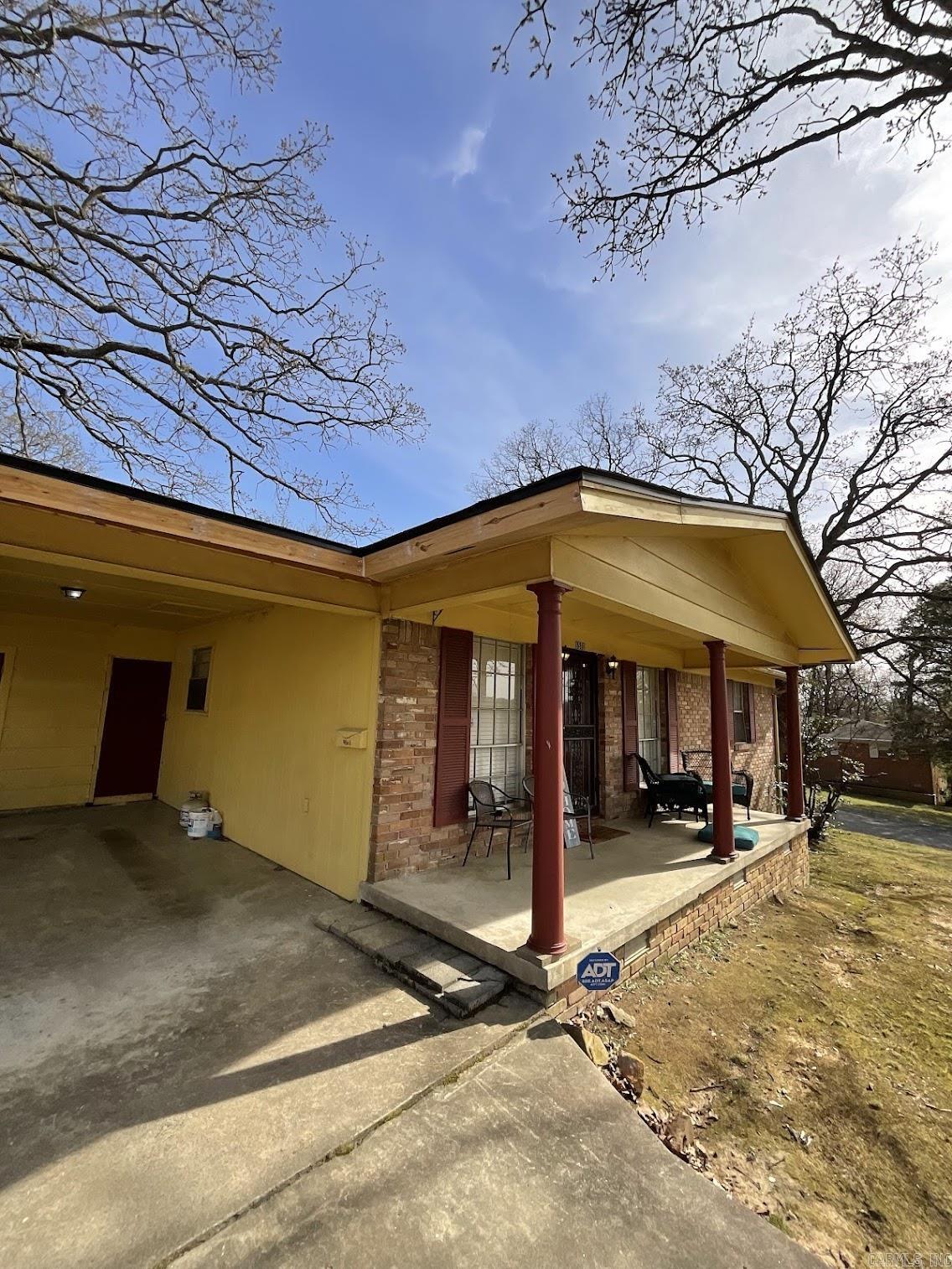 INDIAN HILLS - Residential