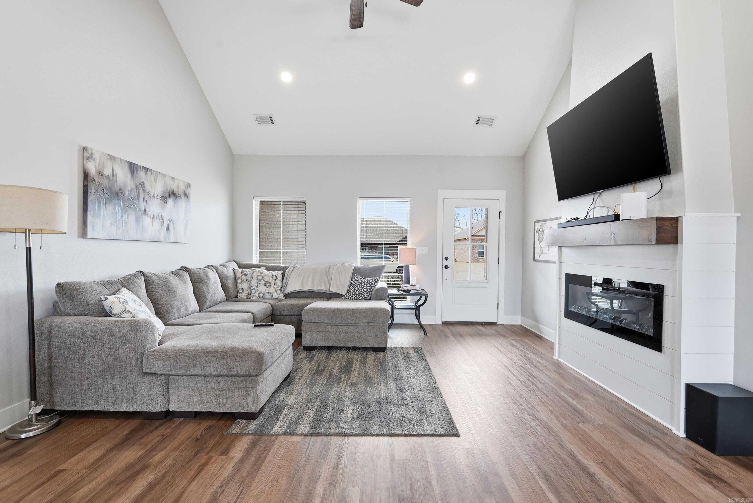 Easrt Meadow - Residential