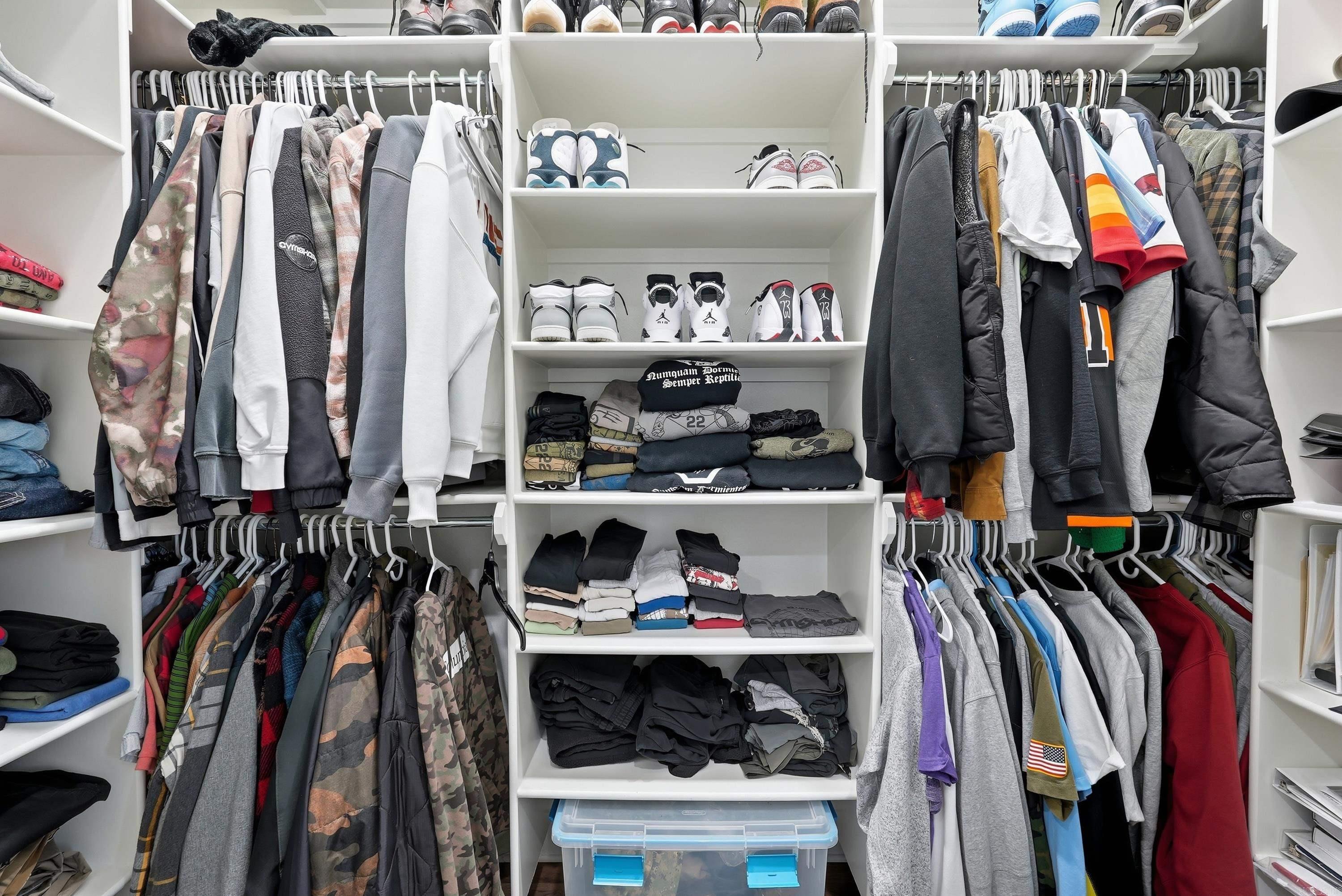 Easrt Meadow - Residential