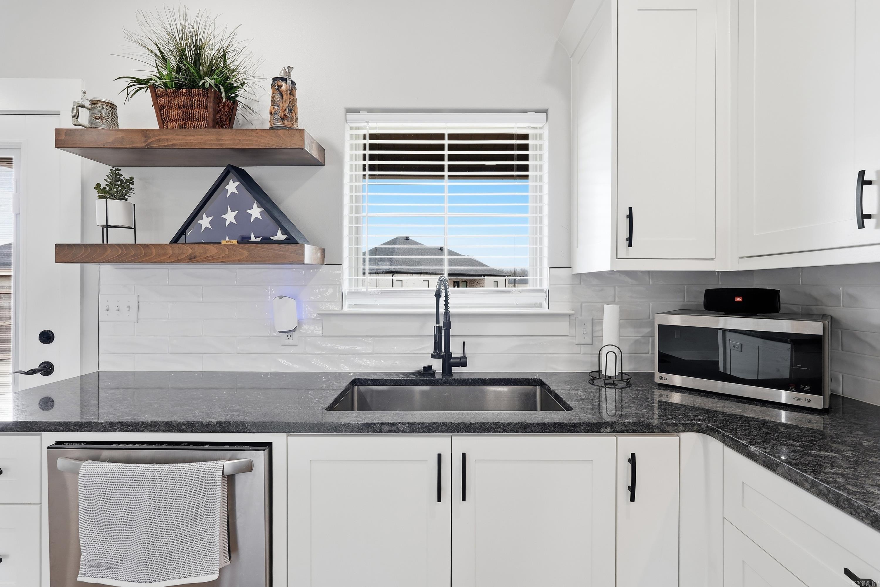 Easrt Meadow - Residential