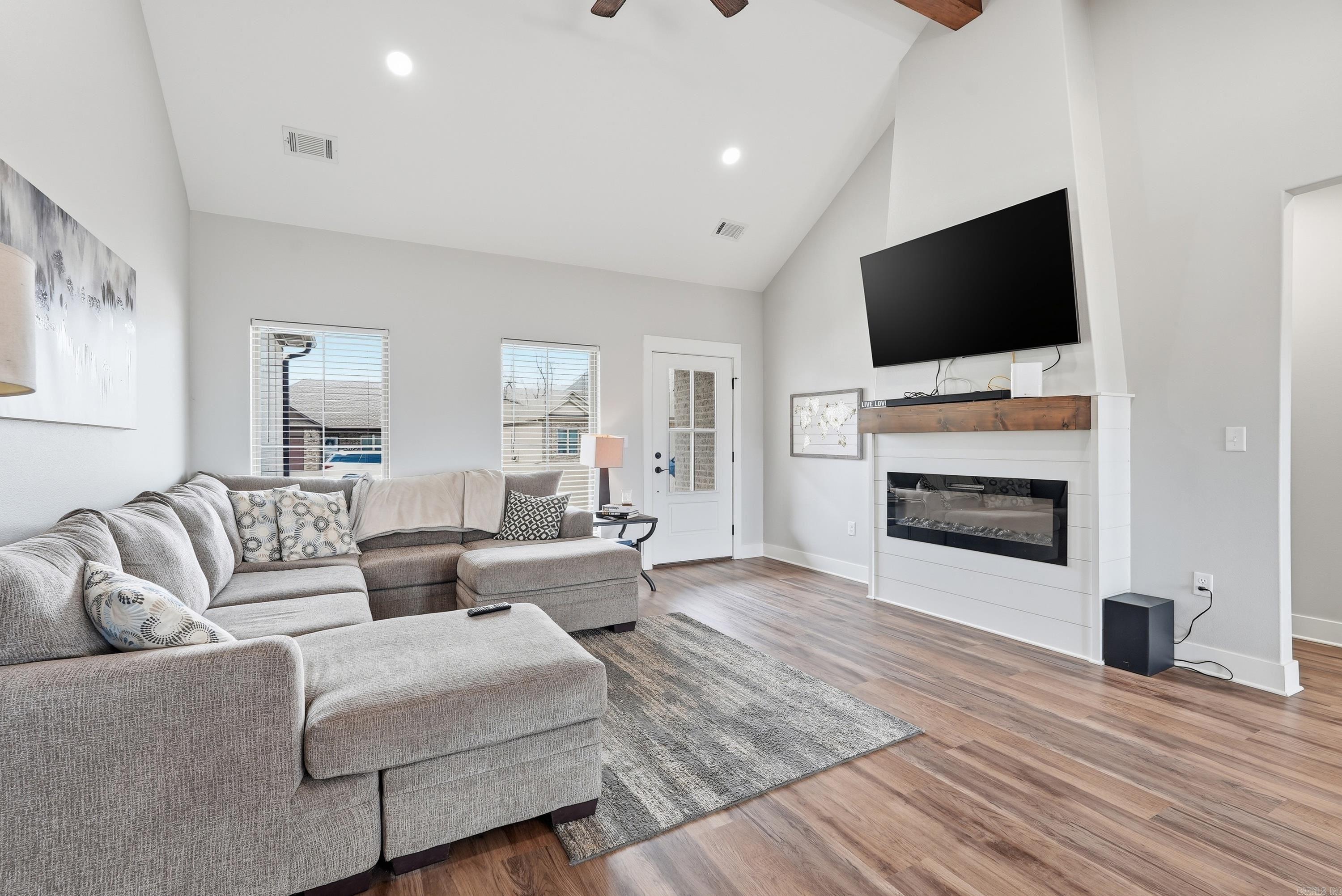 Easrt Meadow - Residential