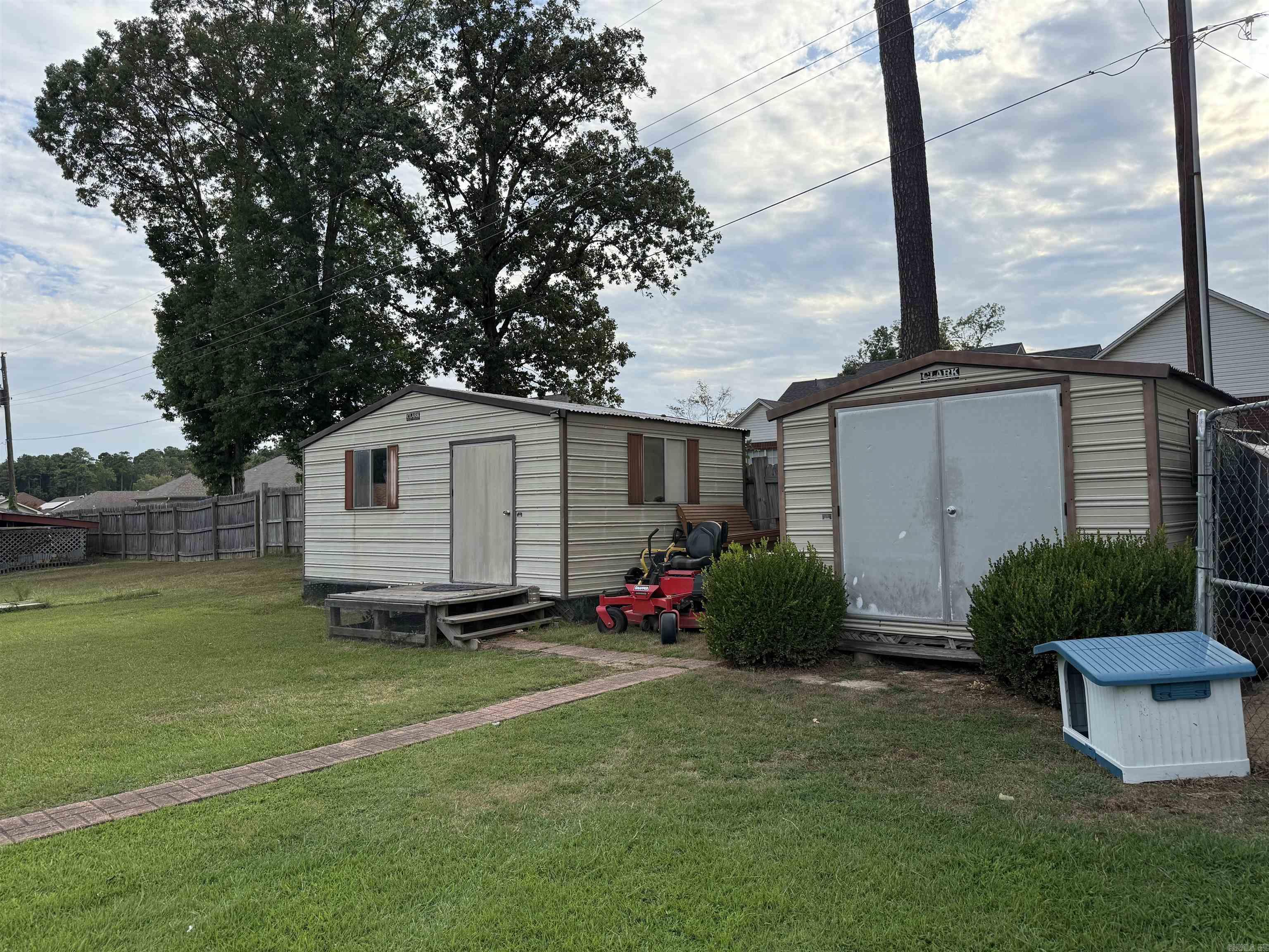 MCNEW RLTY CO ADD - Residential