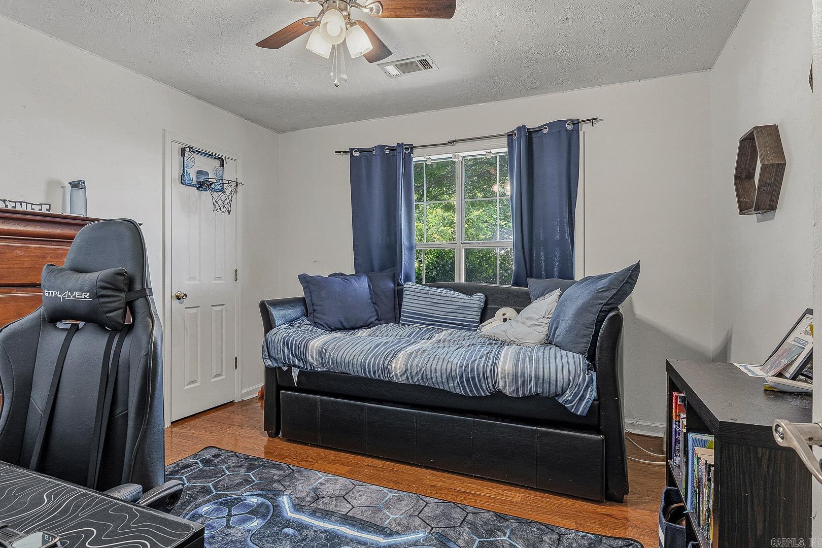 BIRCHWOOD - Residential