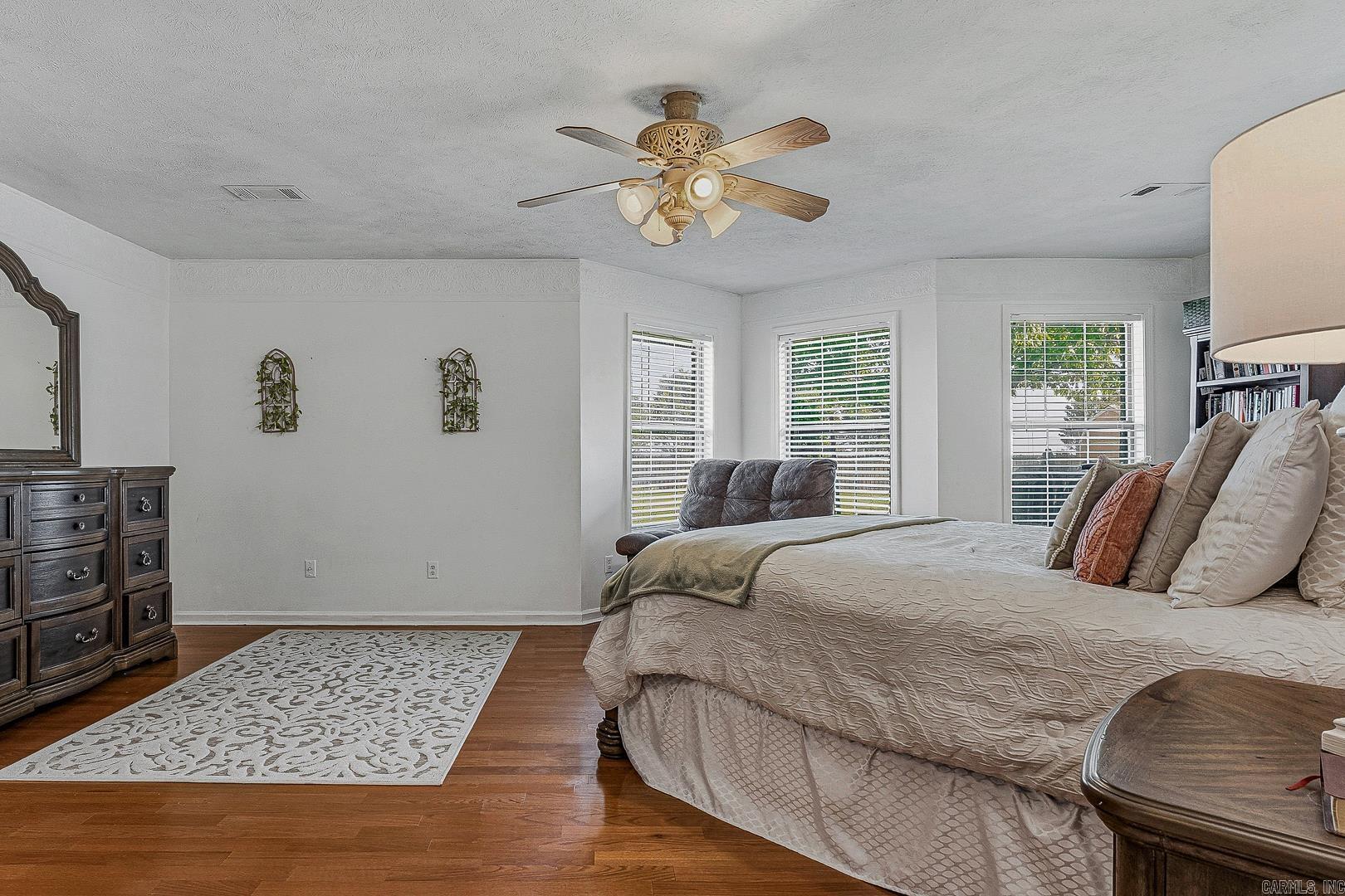 BIRCHWOOD - Residential