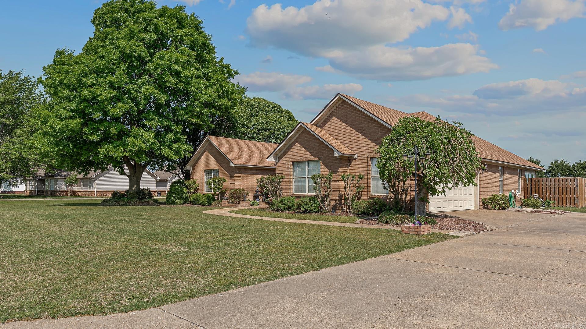 BIRCHWOOD - Residential