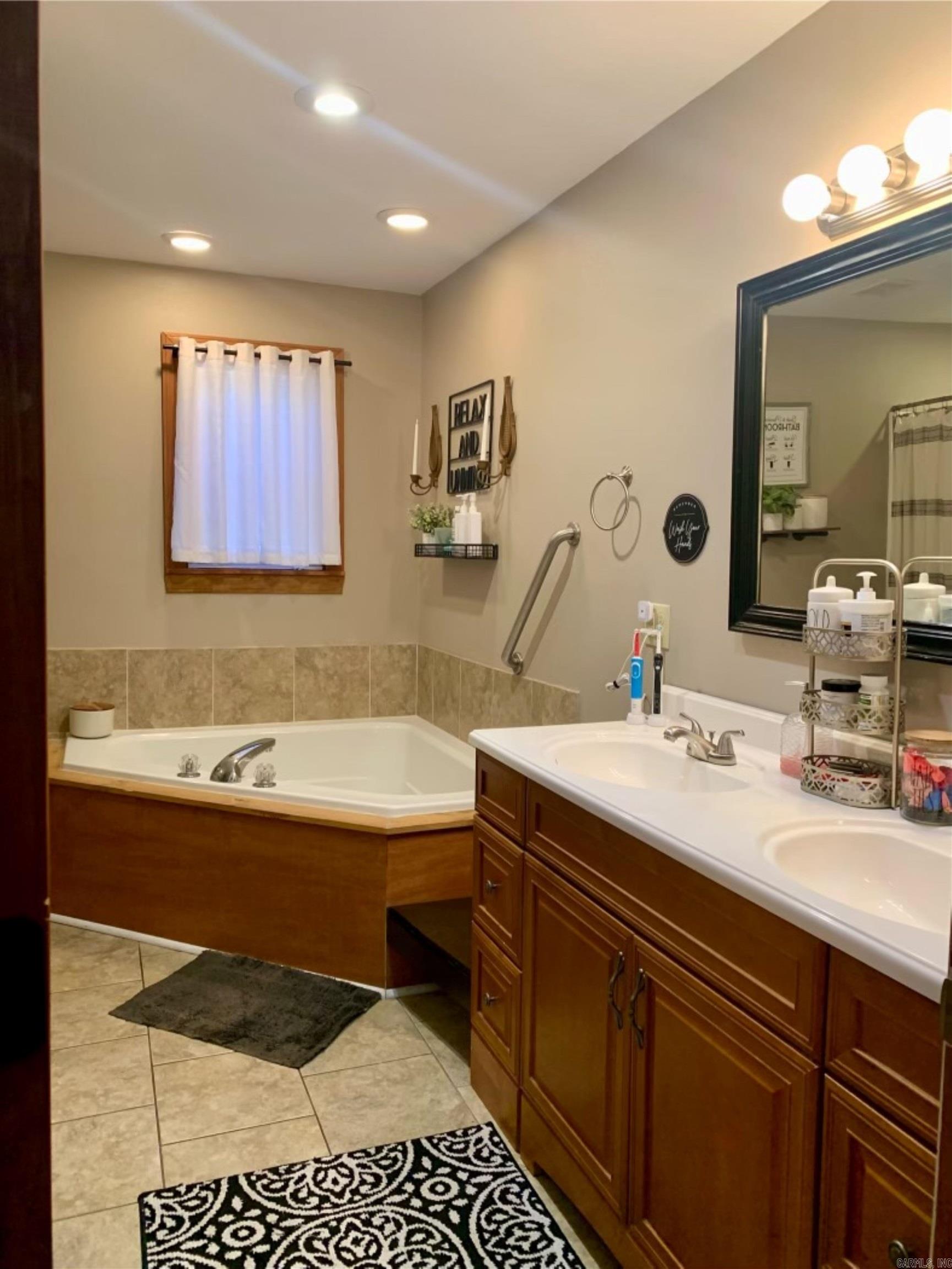 WHITEWATER - Residential