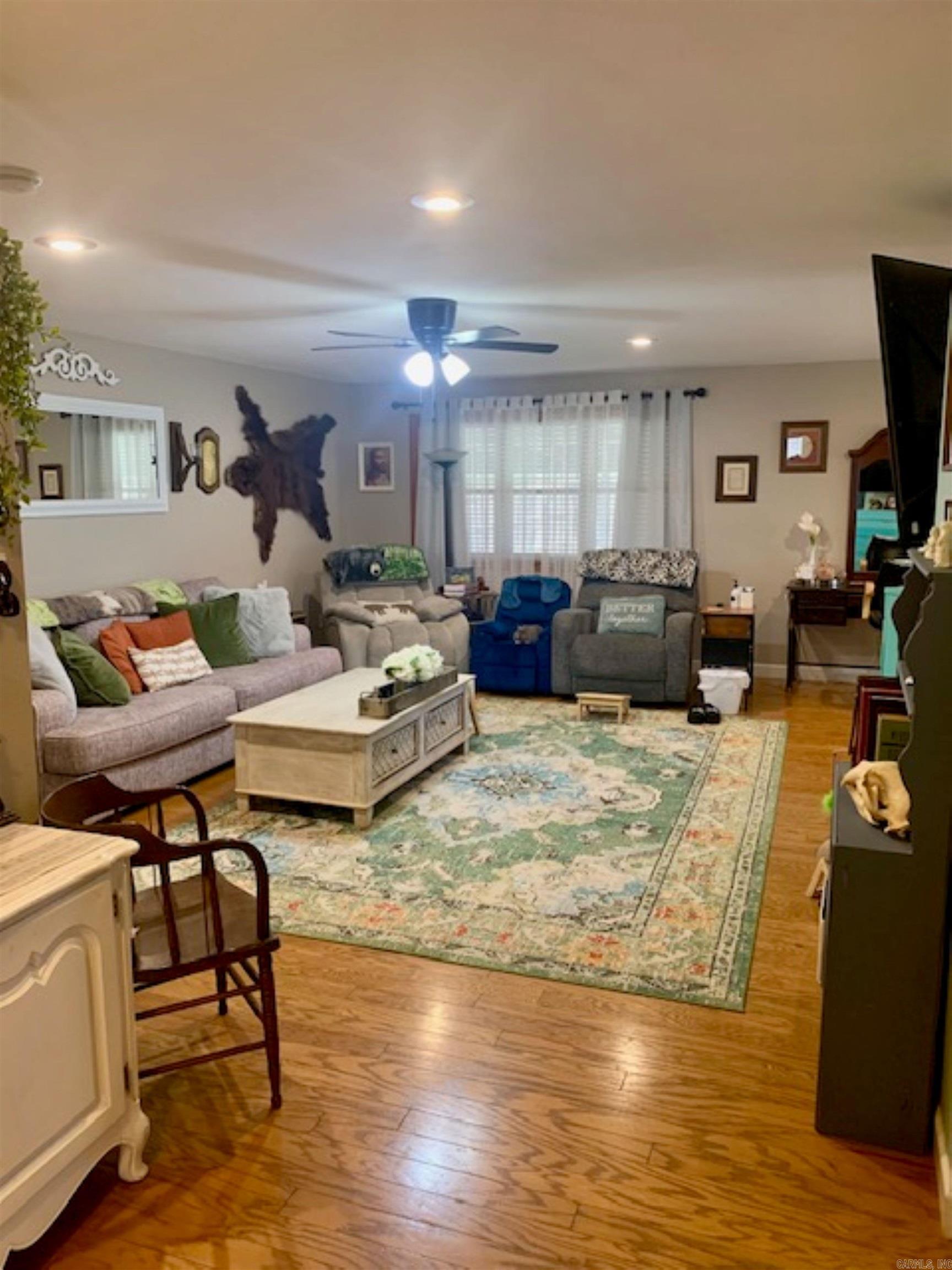 WHITEWATER - Residential