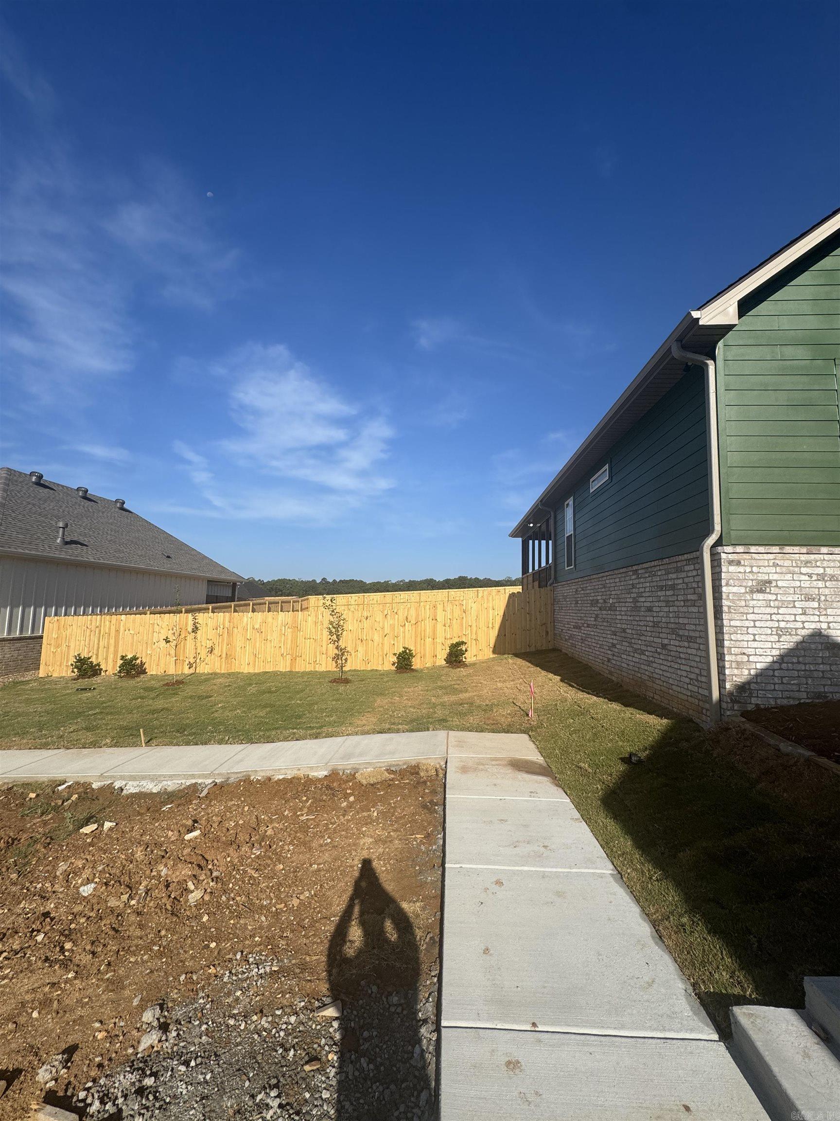 MIDTOWN BRYANT - Residential