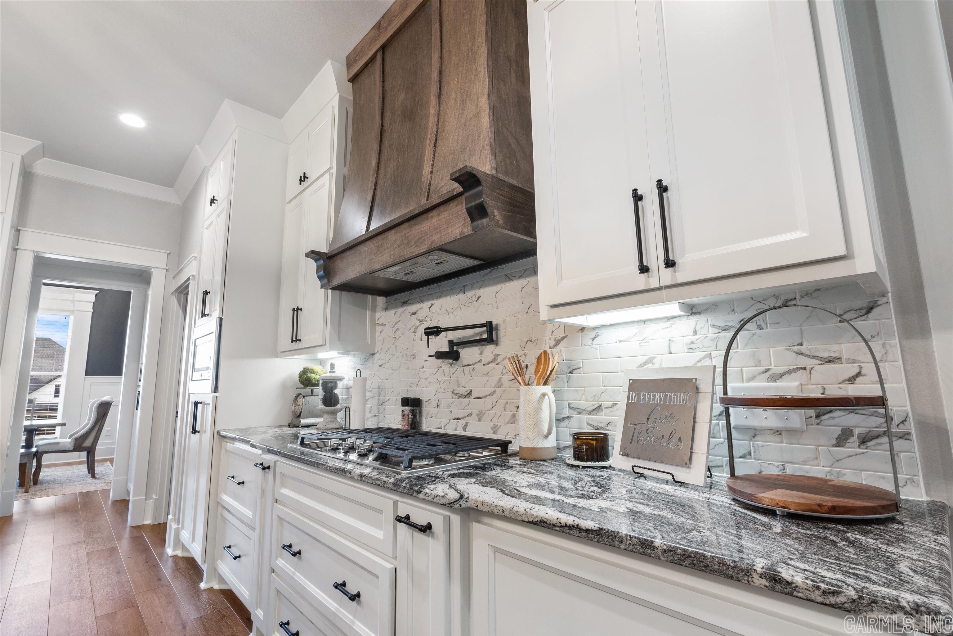 WEATHERSTONE - Residential