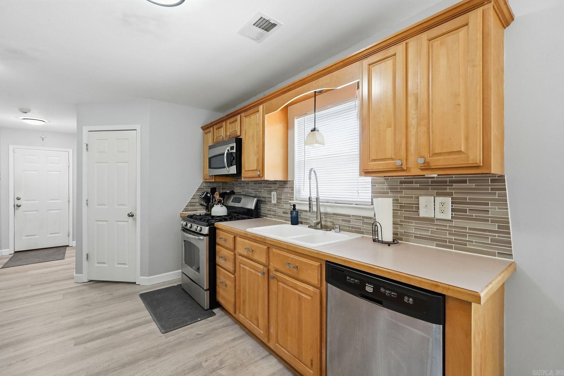STONEYBROOK - Residential