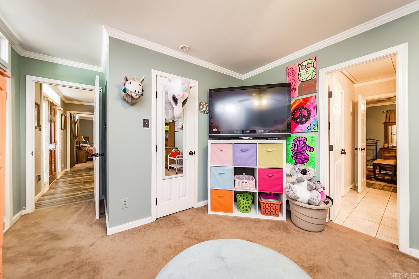 WOODWARD - Residential