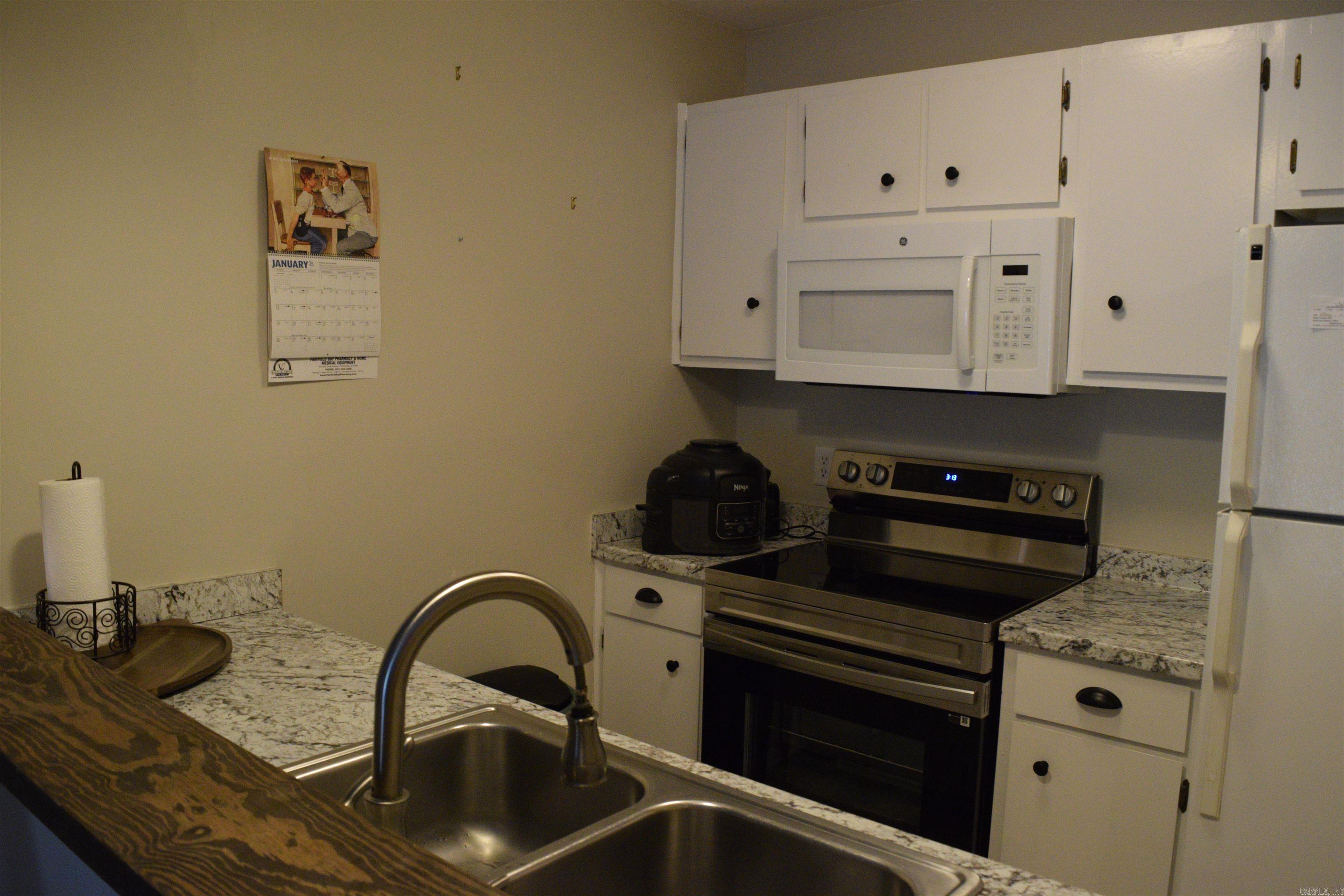 Lakewood Hills Condo - Residential