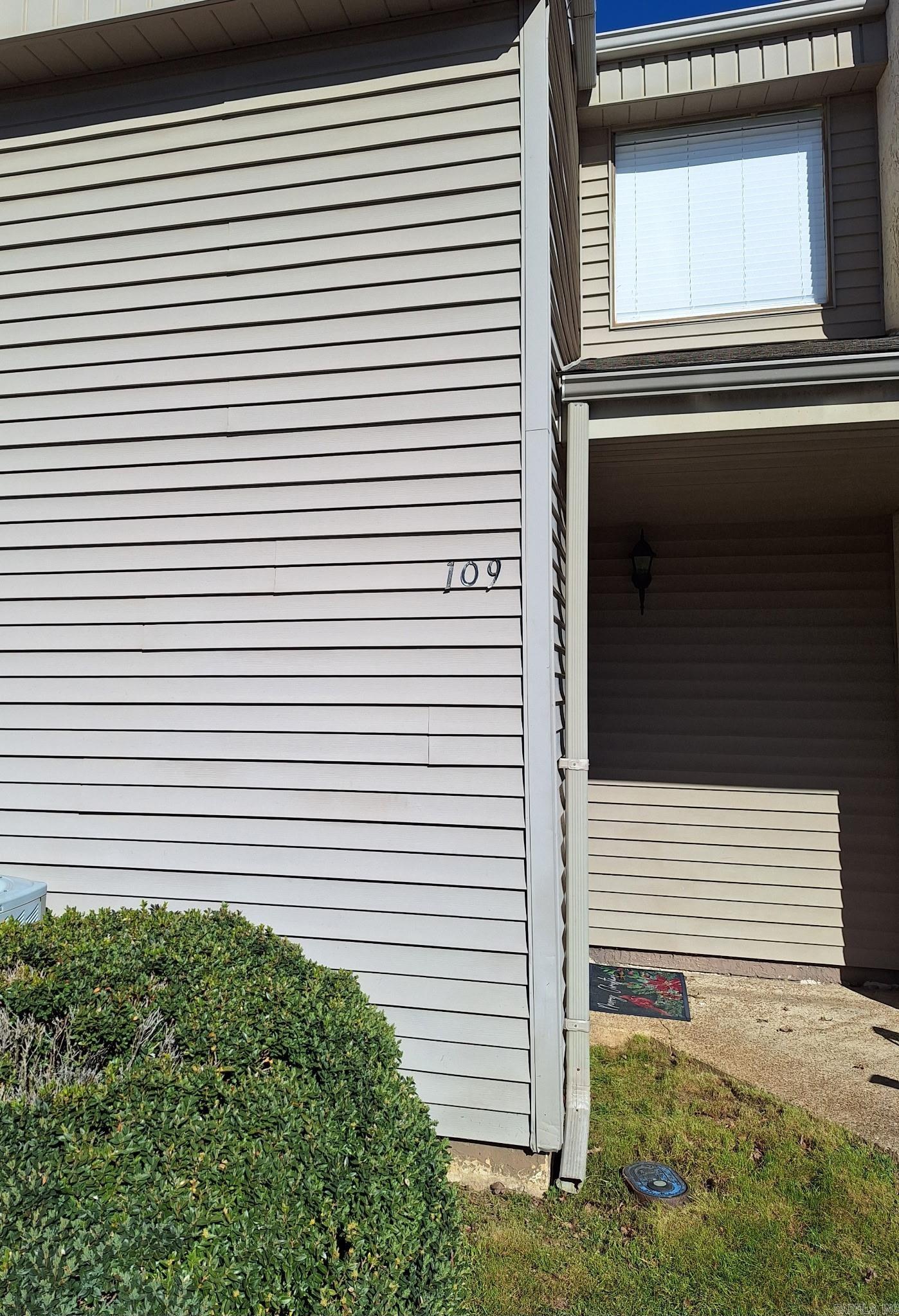 Lakewood Hills Condo - Residential
