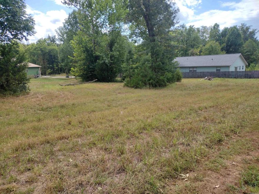 Nice building lot for your new home, nightly rental, getaway or duplex