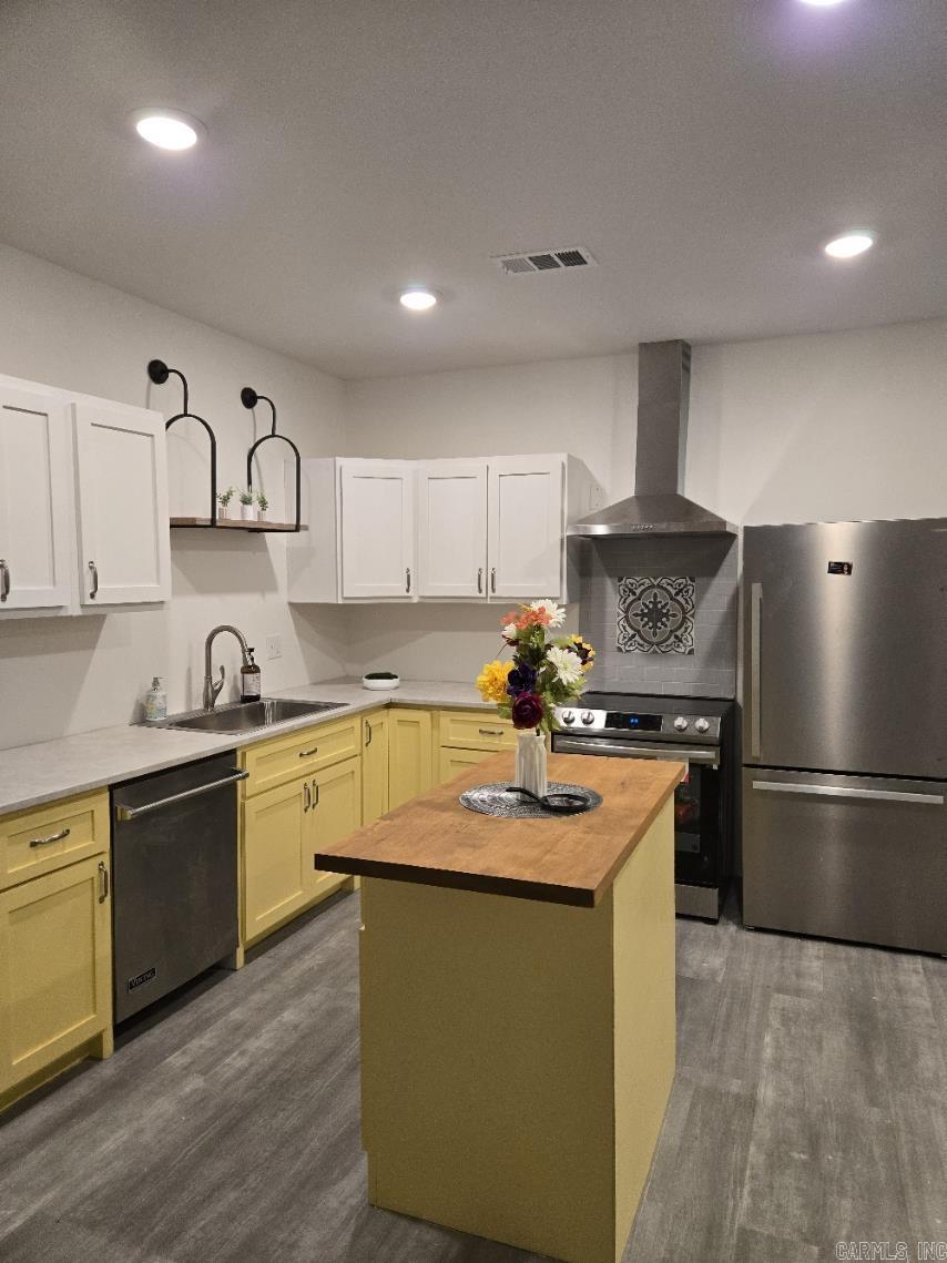 AUSTIN & TAYLOR ADDITION - Residential