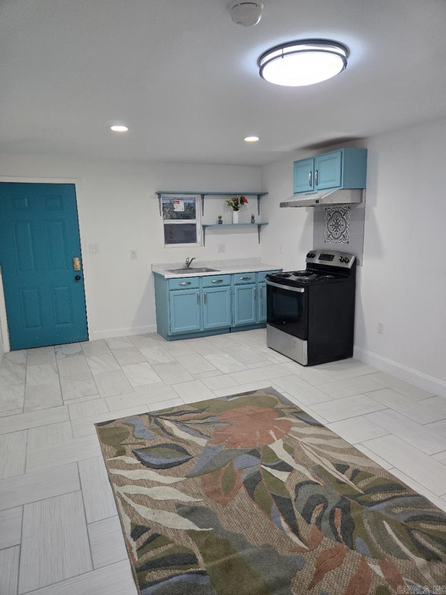 AUSTIN & TAYLOR ADDITION - Residential