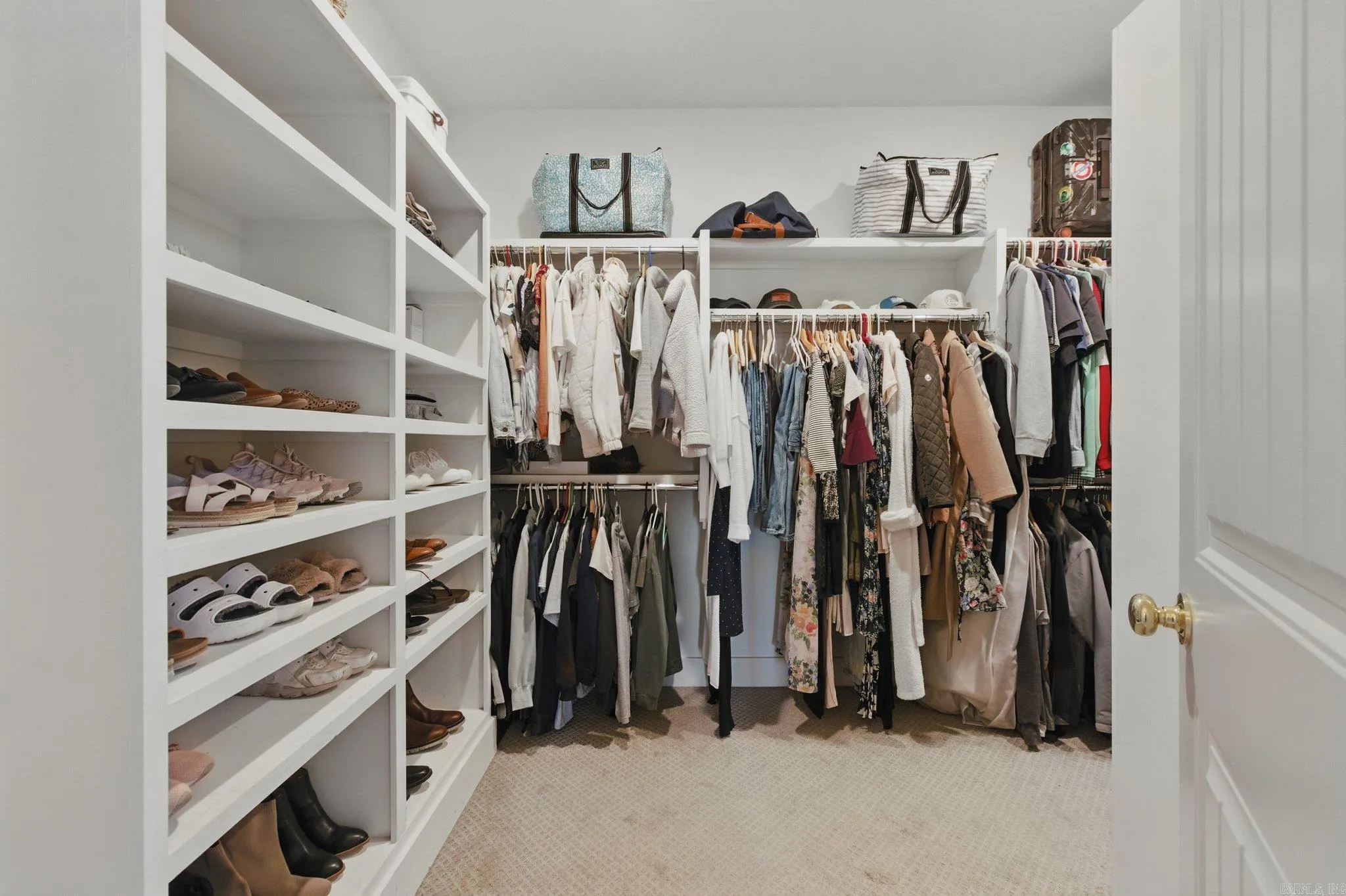 Benton, Arkansas 72019, United States, 4 Bedrooms Bedrooms, ,4 BathroomsBathrooms,Residential,Active,121