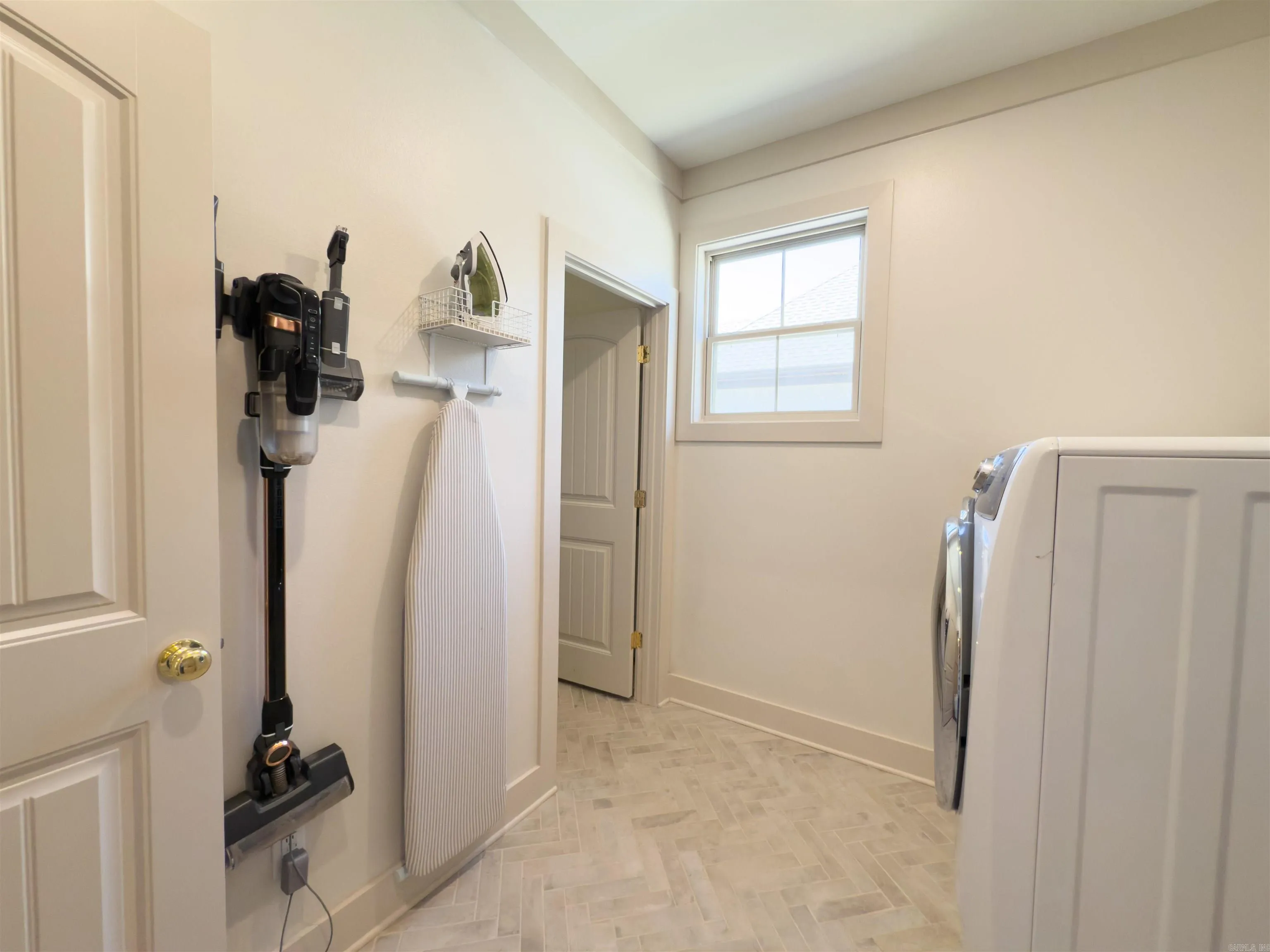 Benton, Arkansas 72019, United States, 4 Bedrooms Bedrooms, ,4 BathroomsBathrooms,Residential,Active,121