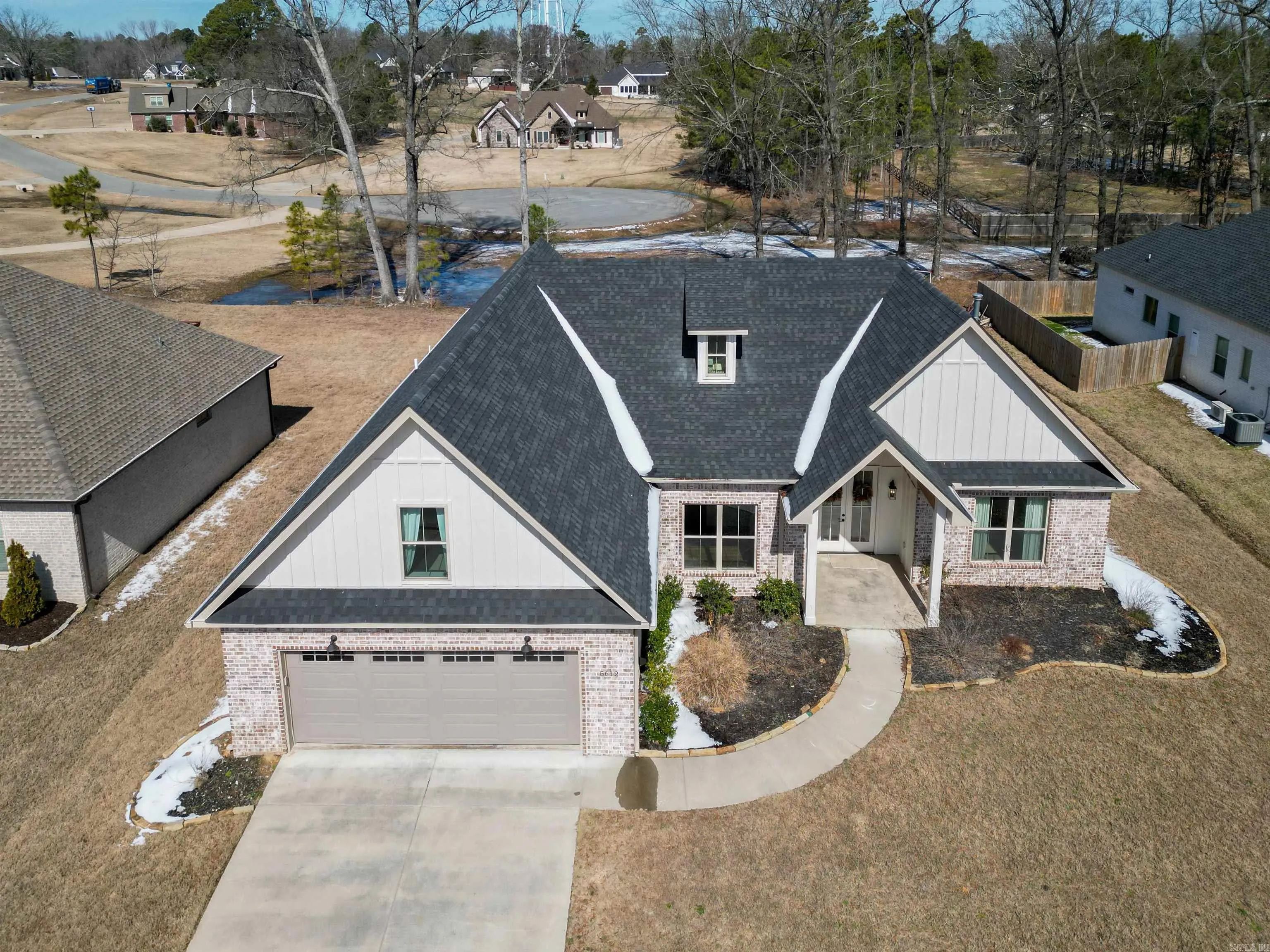 Benton, Arkansas 72019, United States, 4 Bedrooms Bedrooms, ,4 BathroomsBathrooms,Residential,Active,121