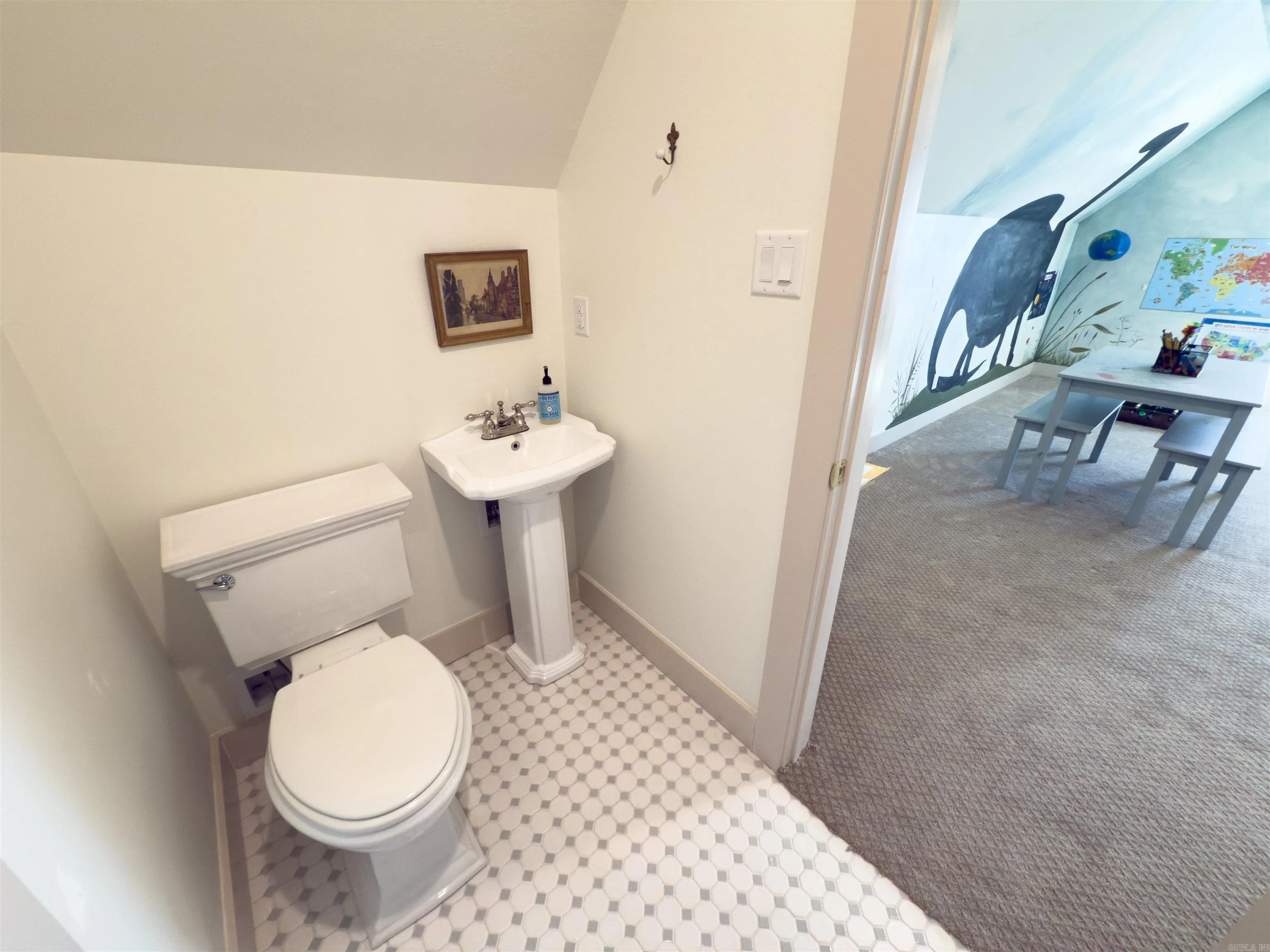 Benton, Arkansas 72019, United States, 4 Bedrooms Bedrooms, ,4 BathroomsBathrooms,Residential,Active,121