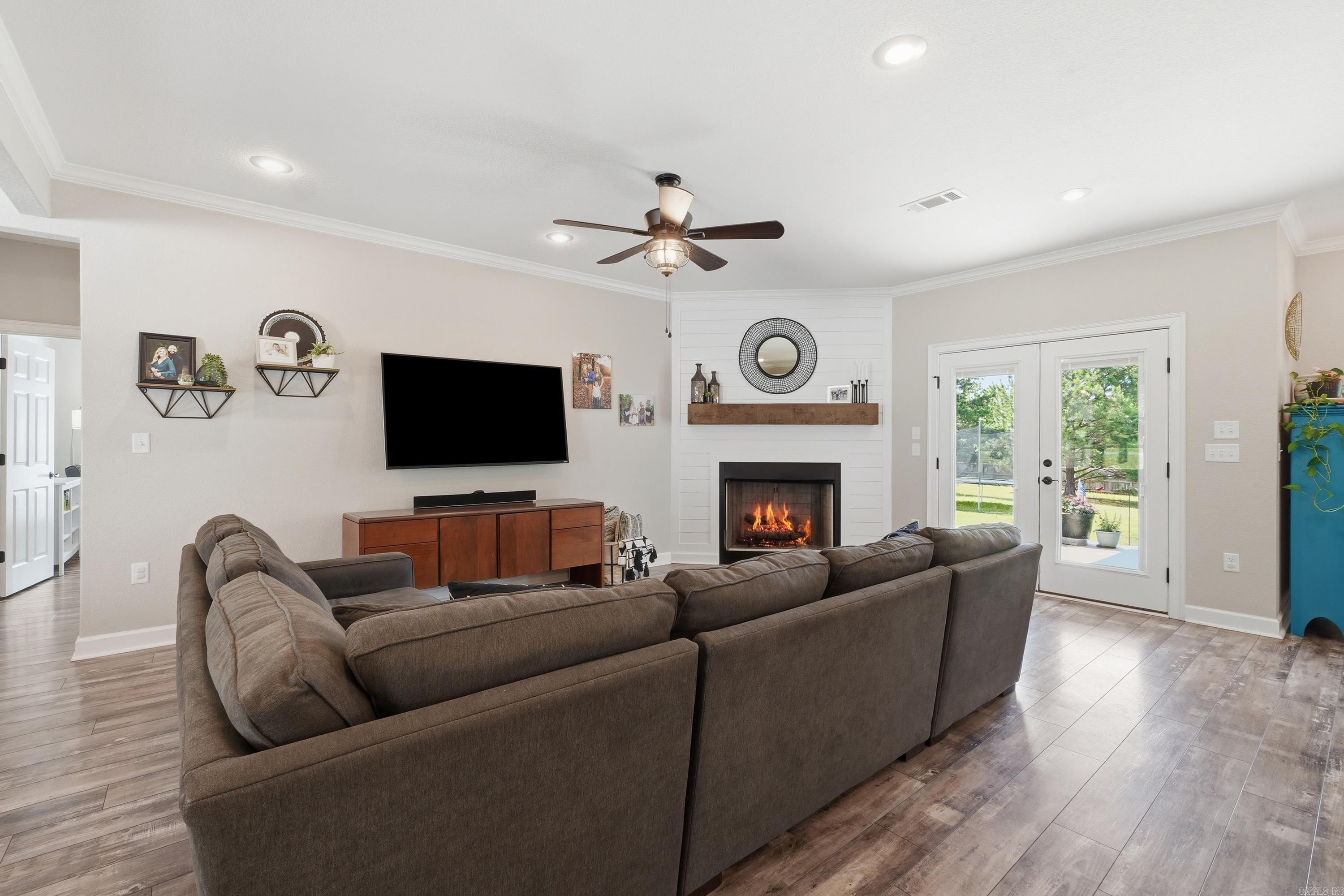 COYOTE RIDGE - Residential
