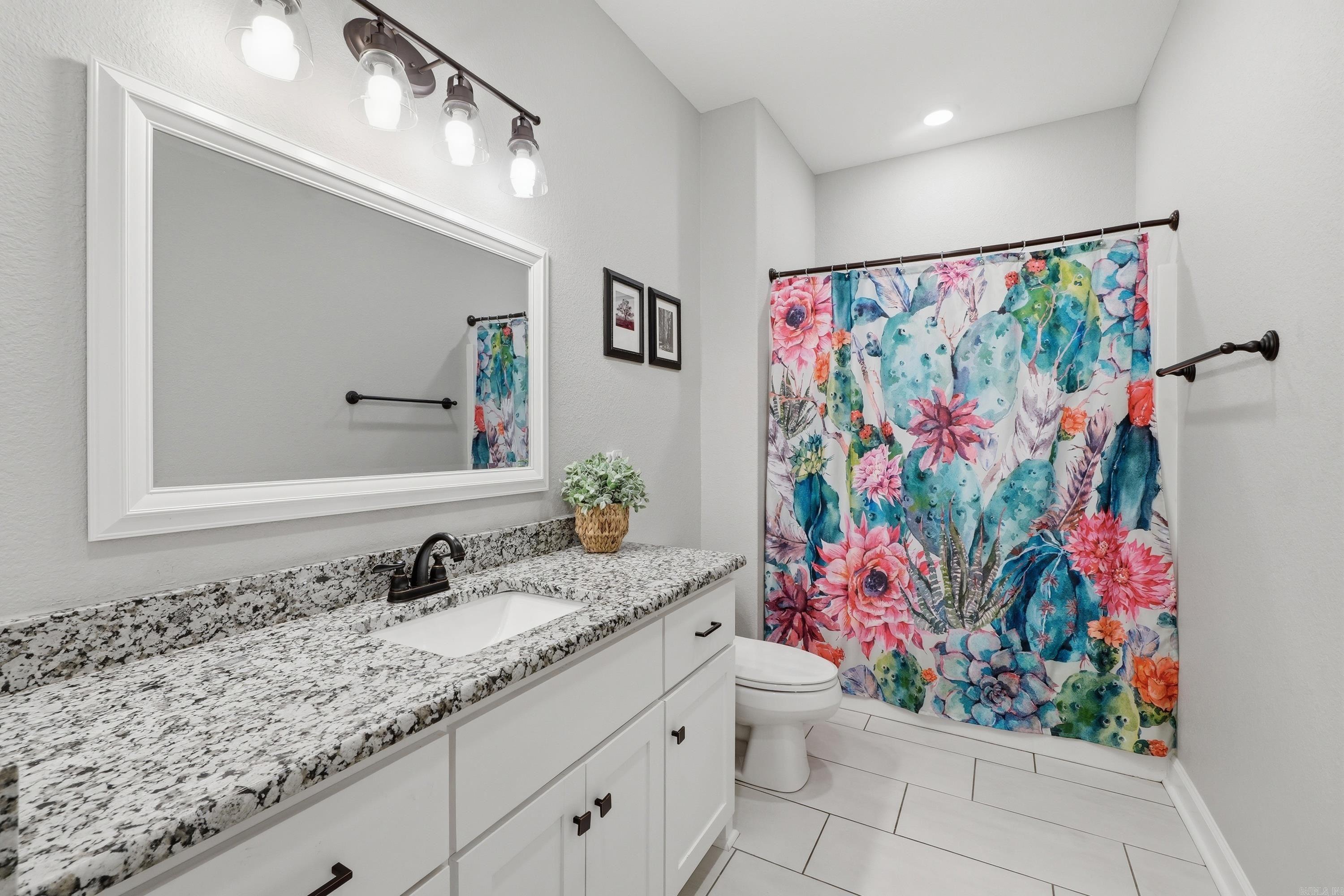 COYOTE RIDGE - Residential