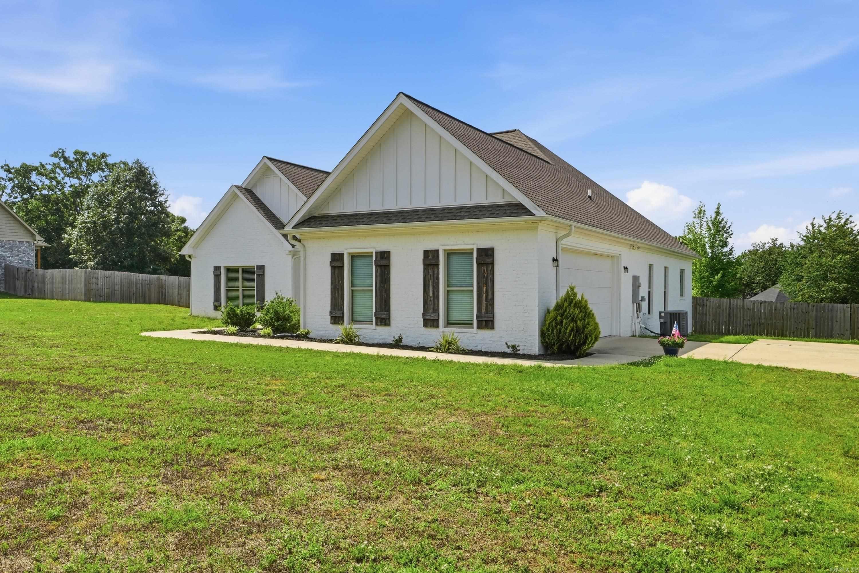 COYOTE RIDGE - Residential