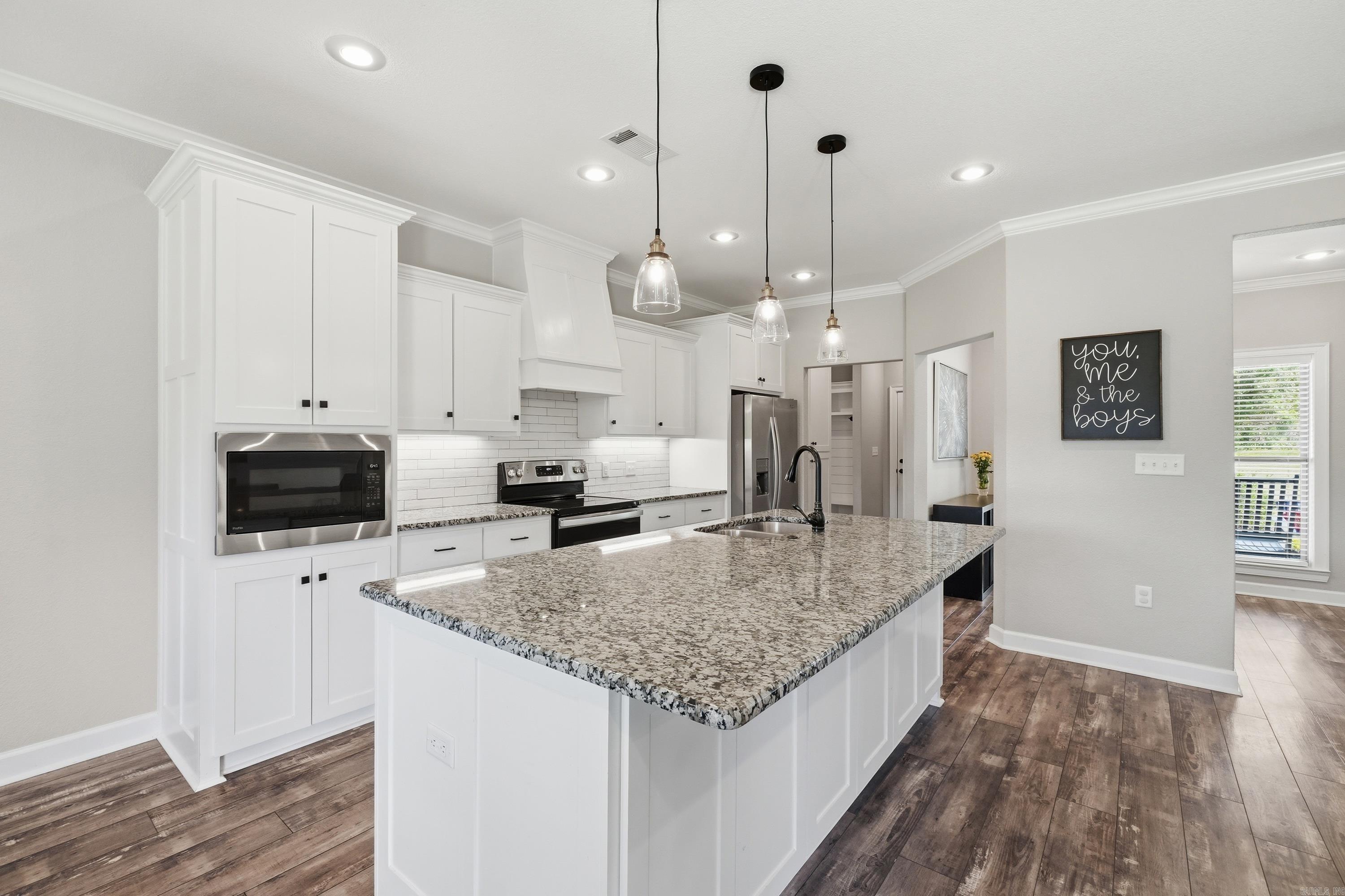 COYOTE RIDGE - Residential