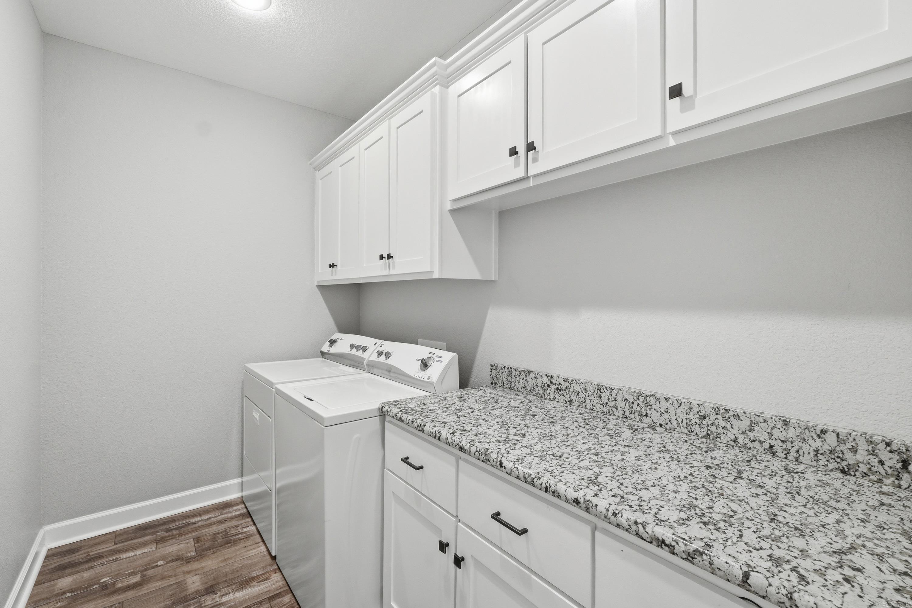 COYOTE RIDGE - Residential