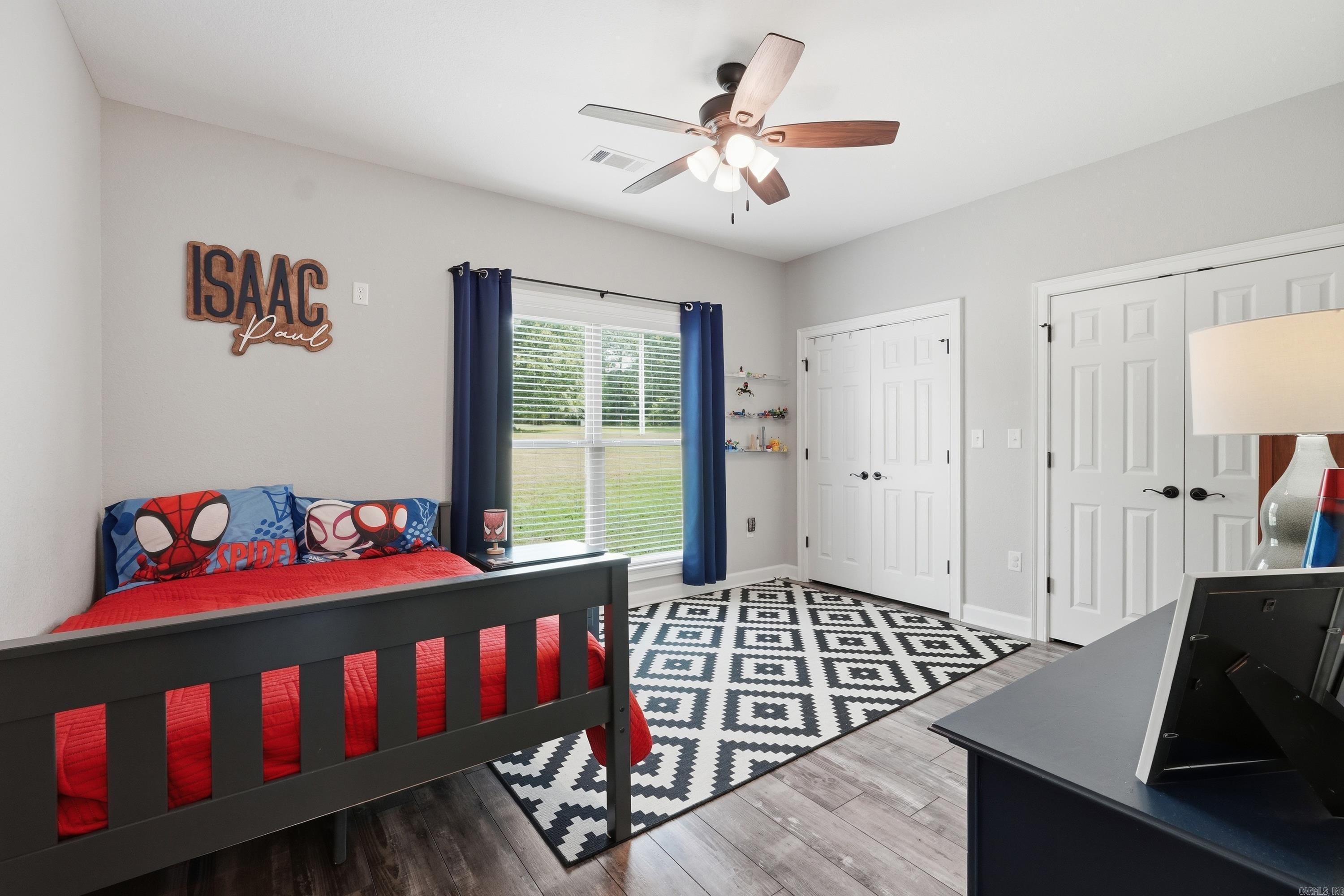 COYOTE RIDGE - Residential