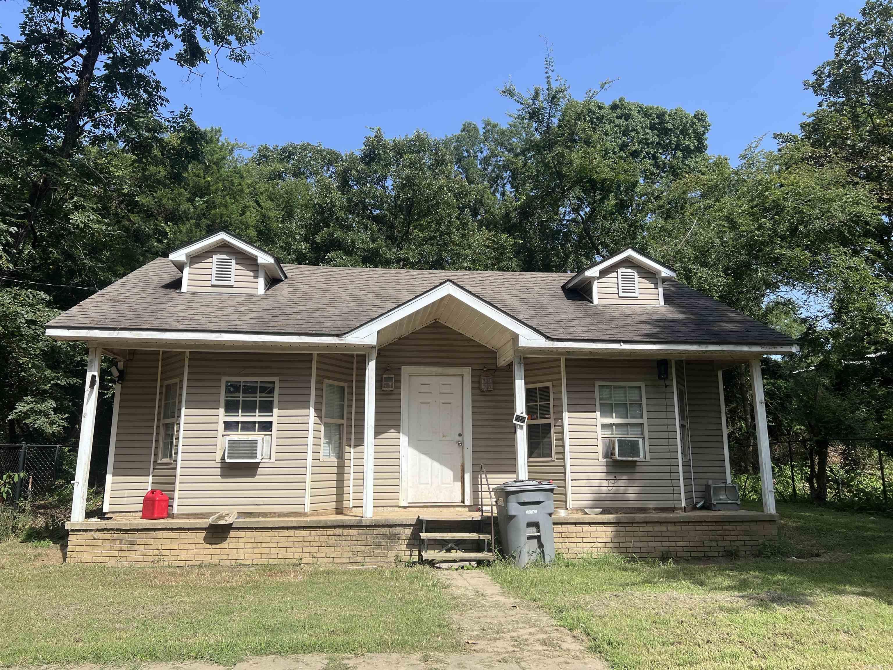 View Conway, AR 72032 house
