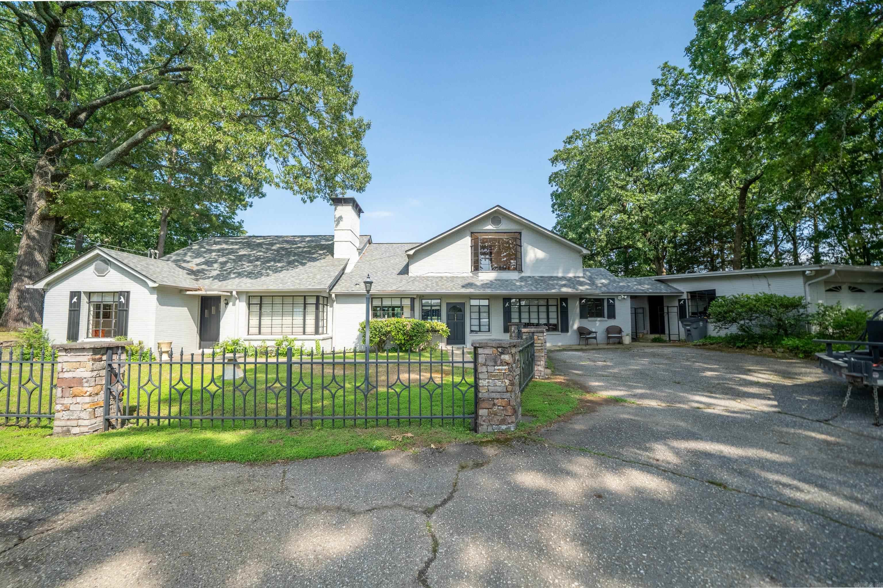 BASKIN, H.F. - Residential