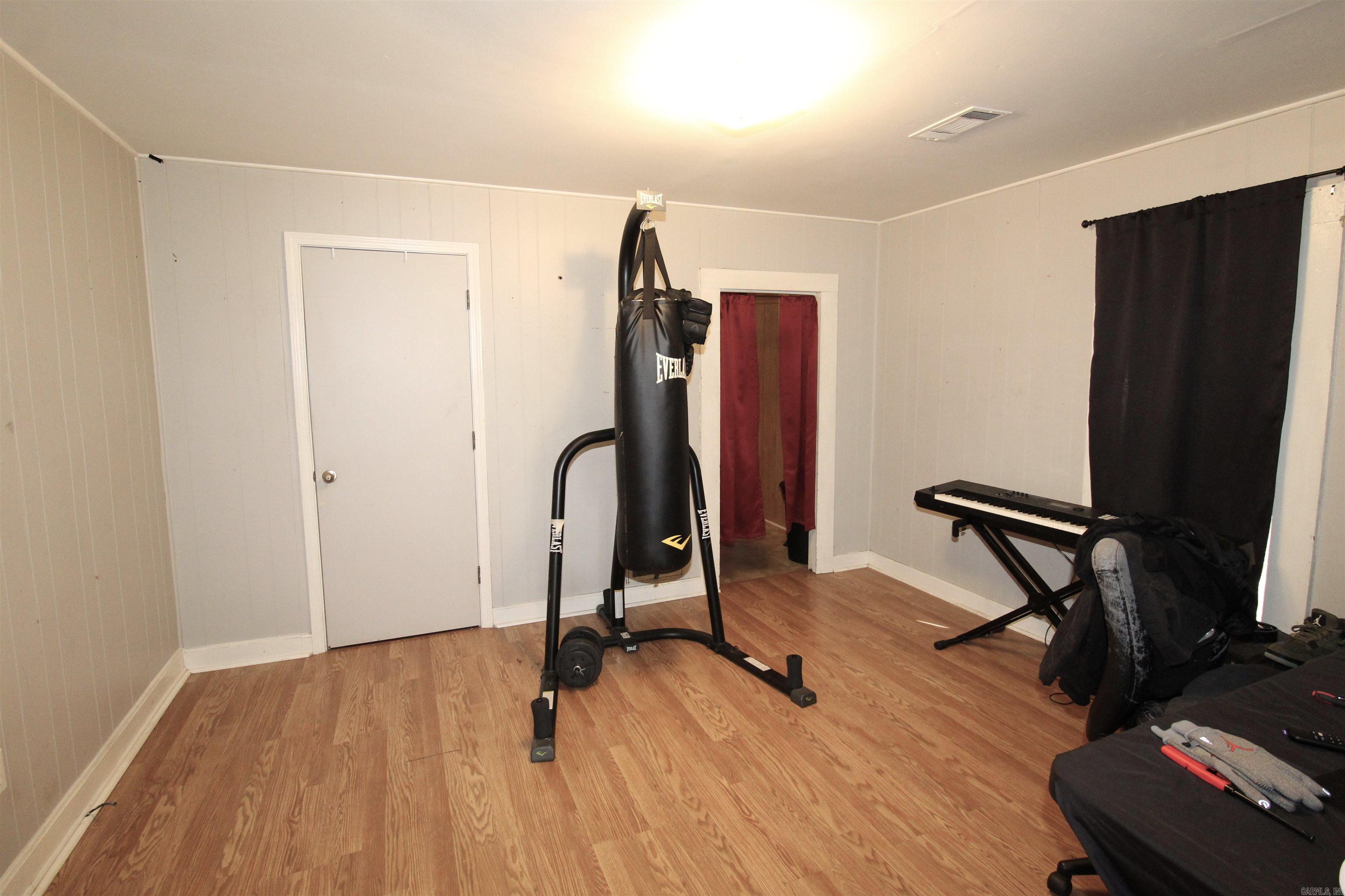 METES & BOUNDS - Residential Income