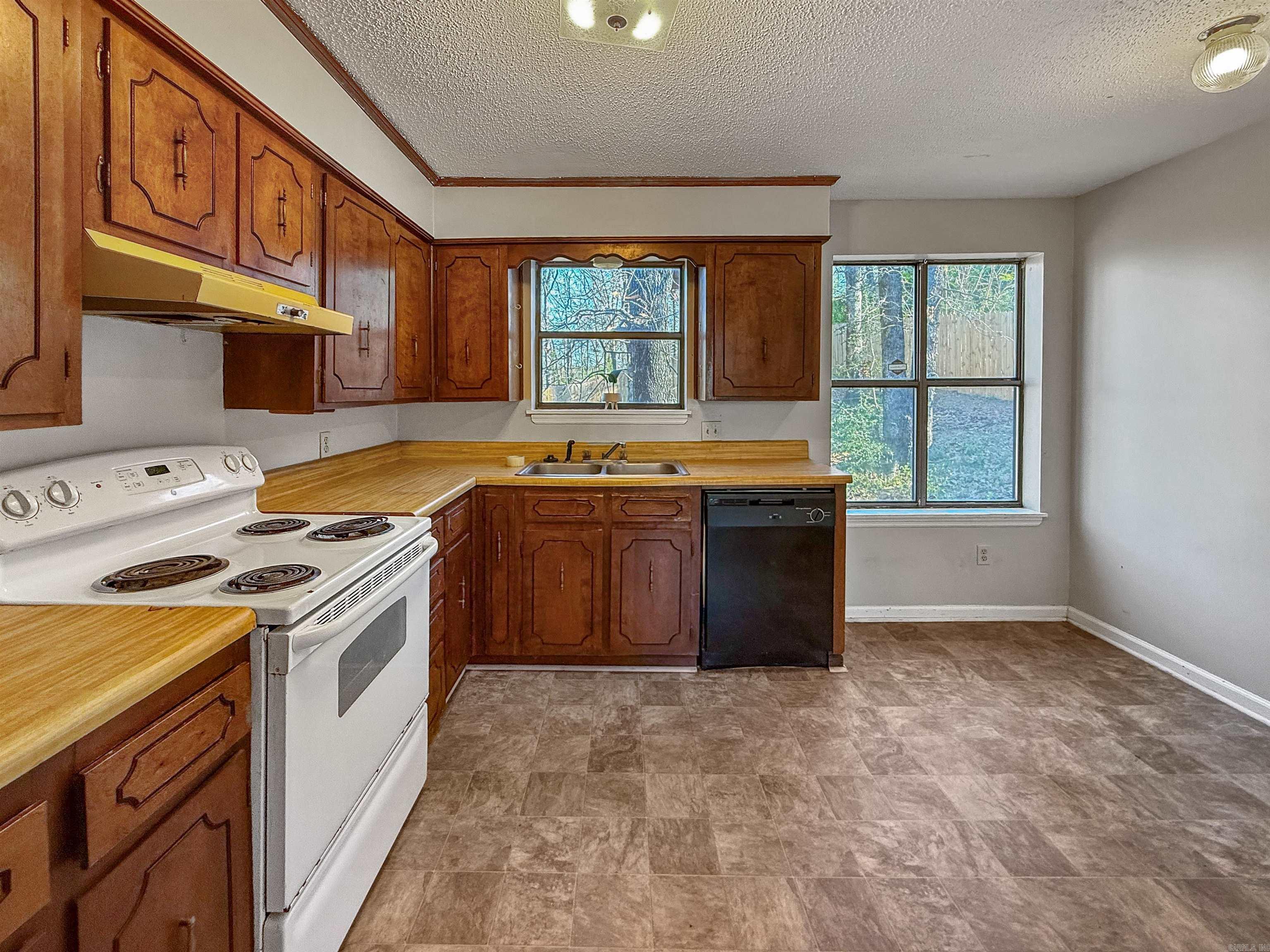 VALLEY VIEW - Residential