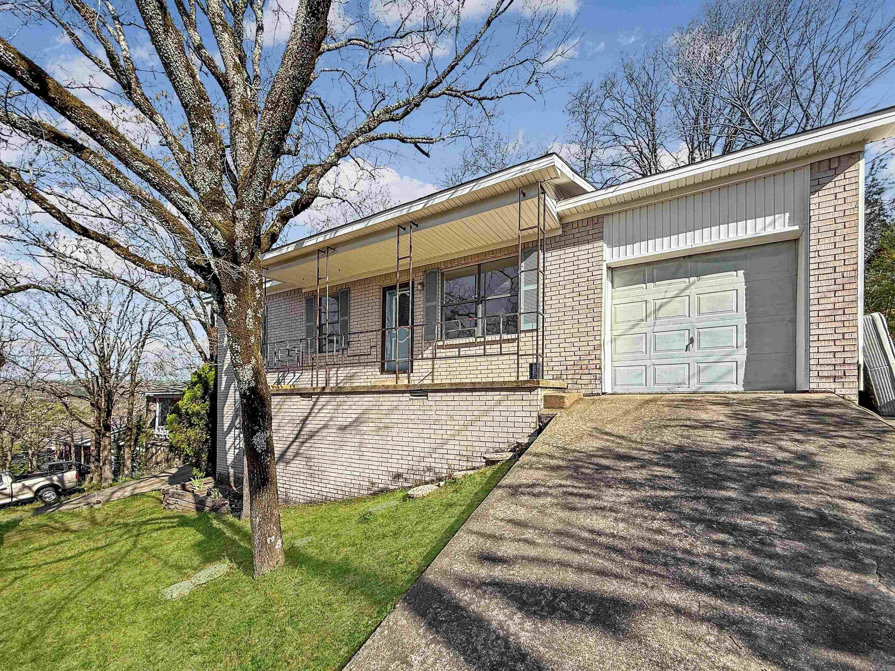 VALLEY VIEW - Residential