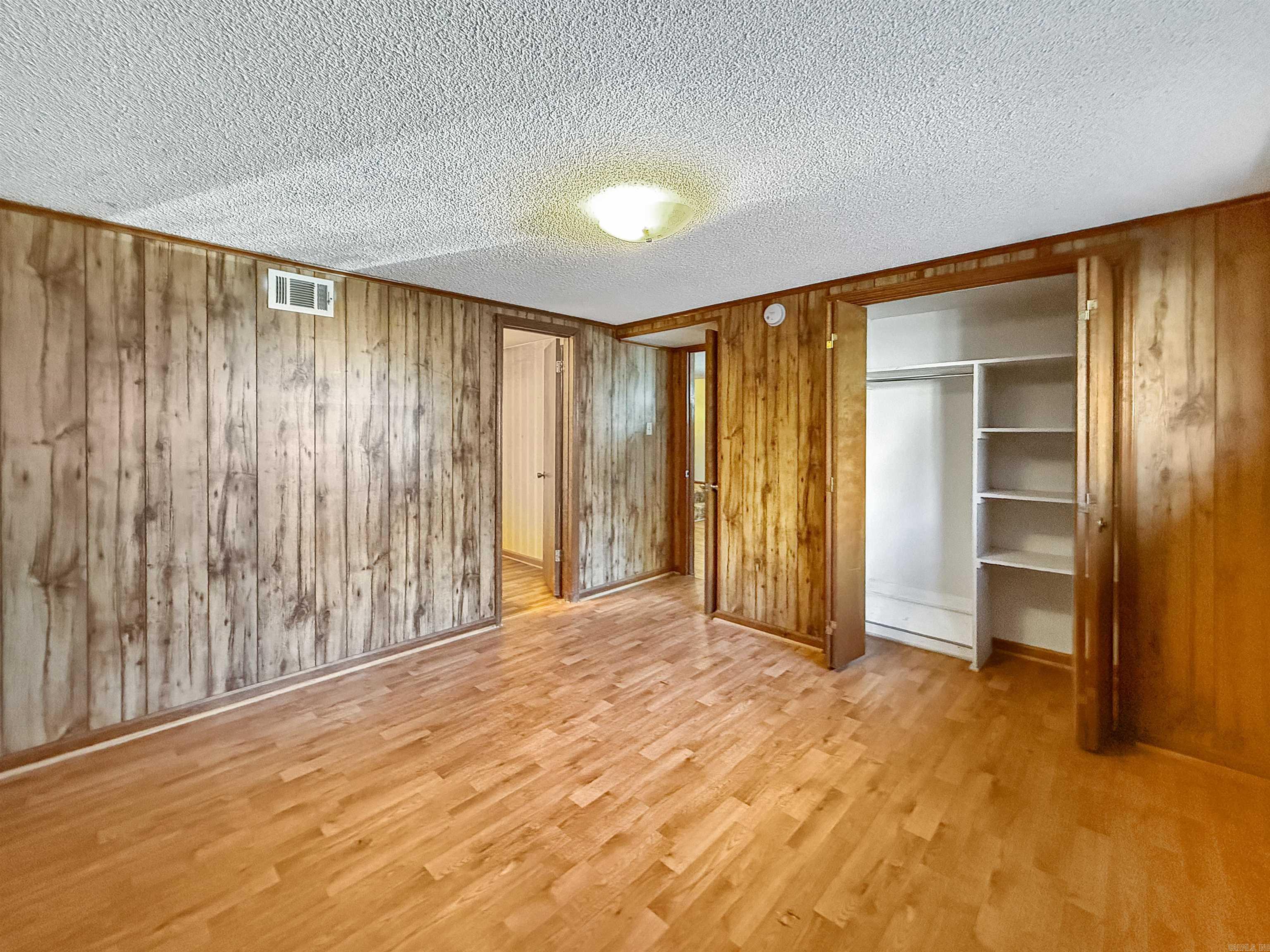 VALLEY VIEW - Residential