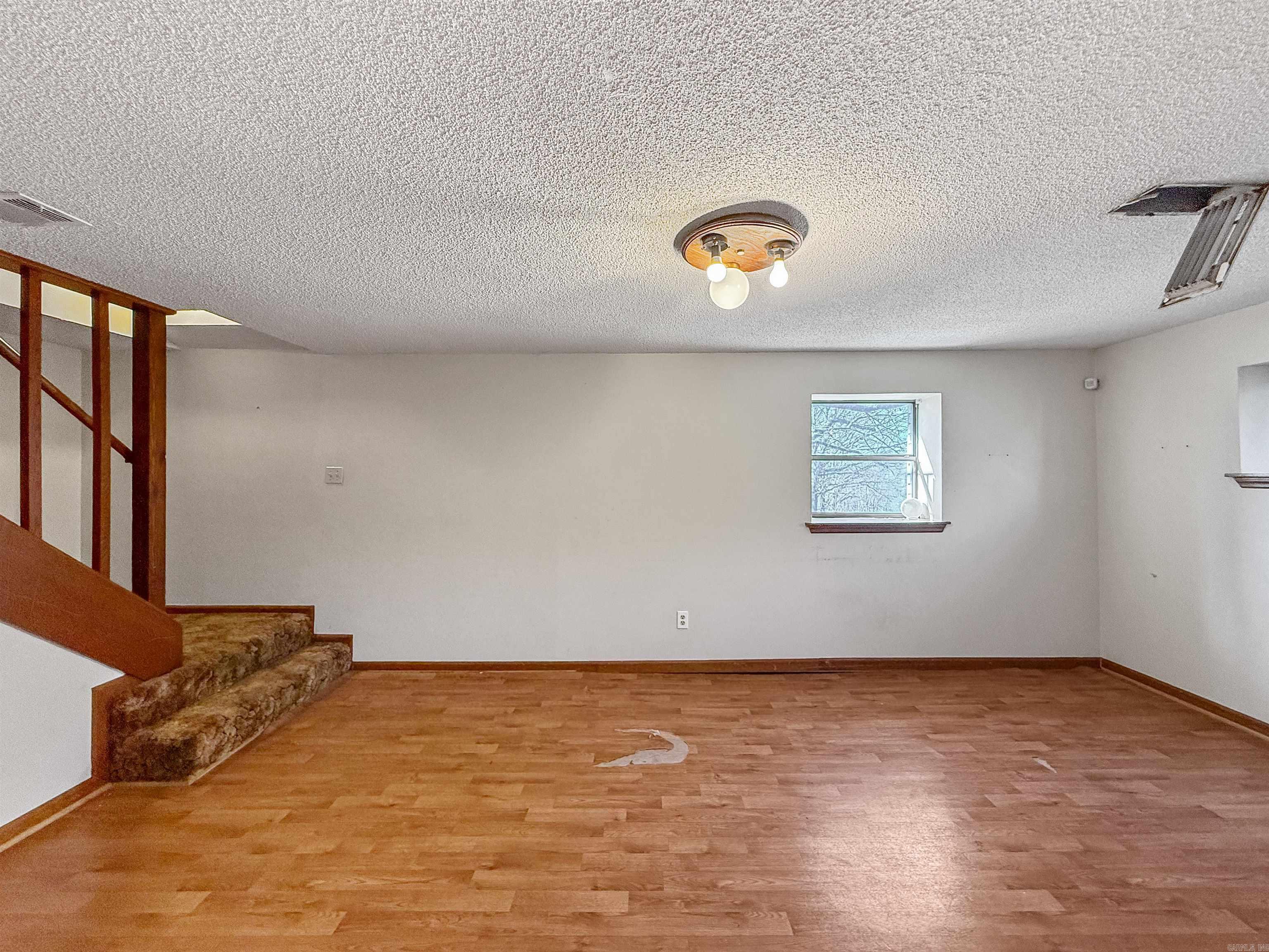 VALLEY VIEW - Residential