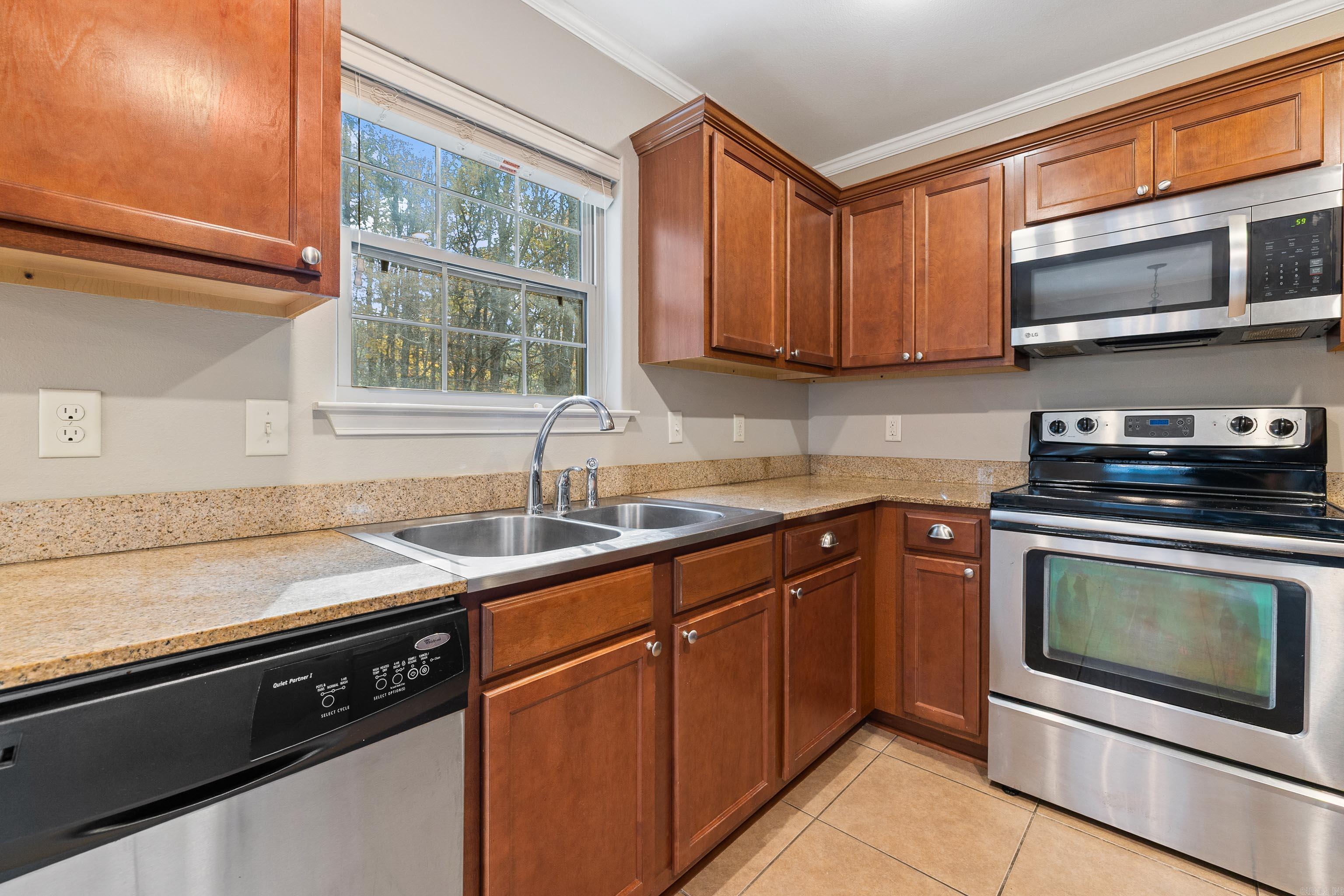 BRADY MEADOWS - Residential