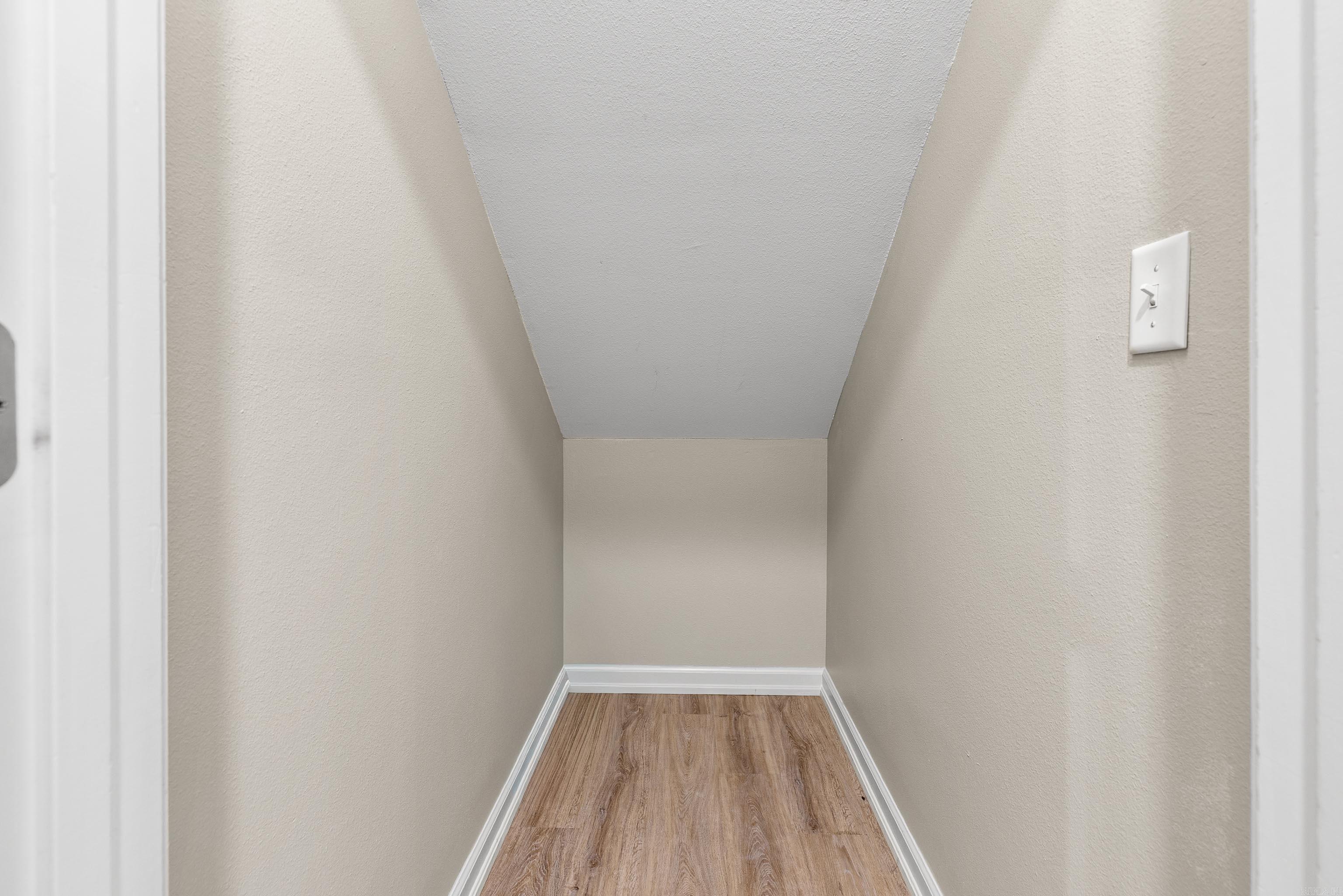 BRADY MEADOWS - Residential