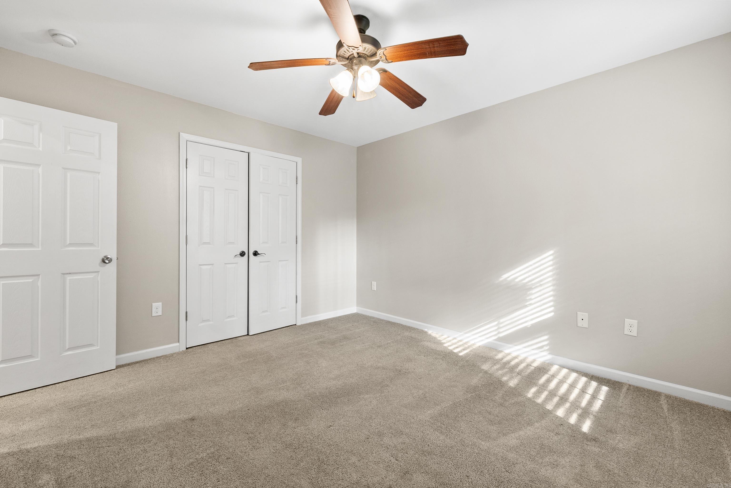 BRADY MEADOWS - Residential