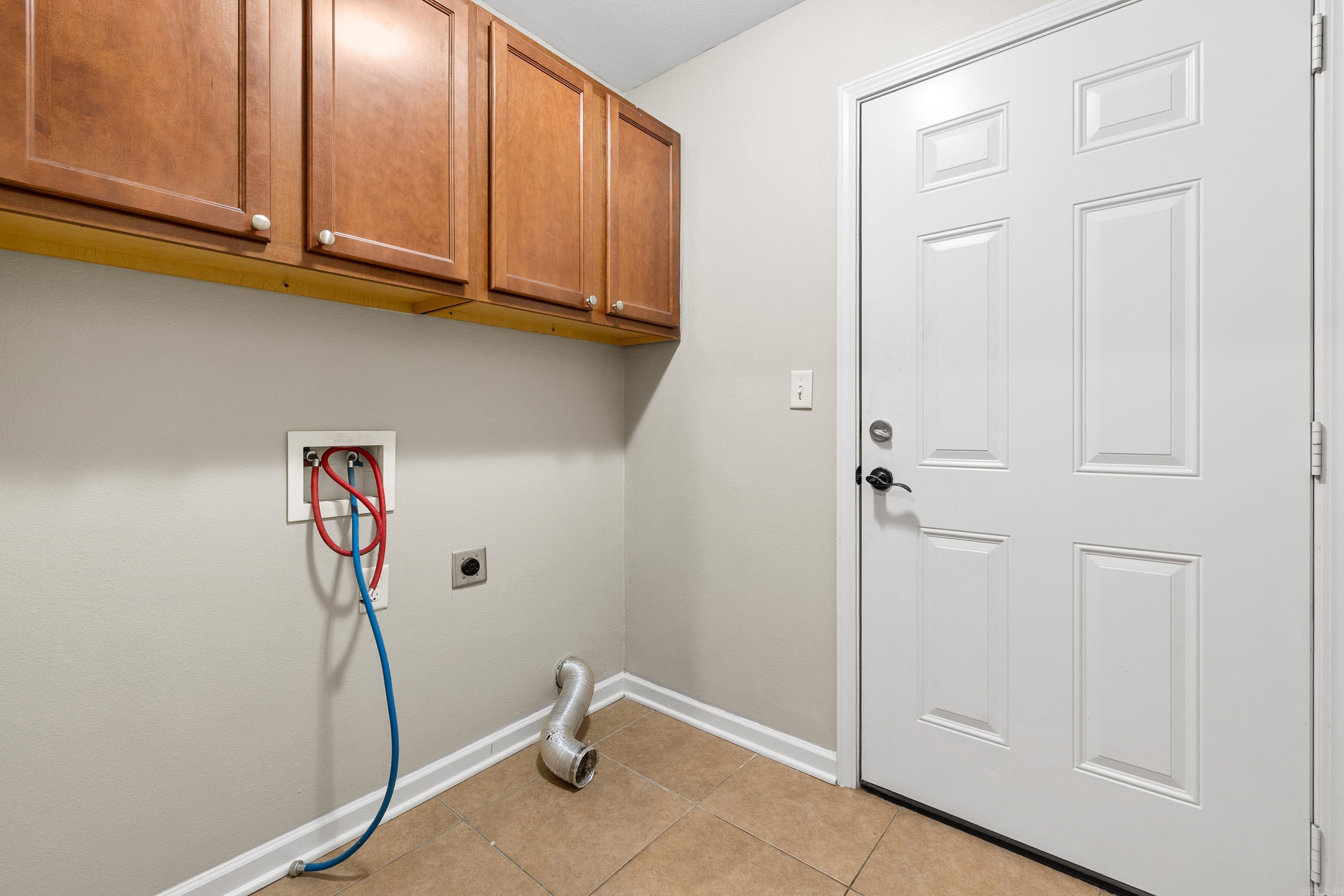 BRADY MEADOWS - Residential