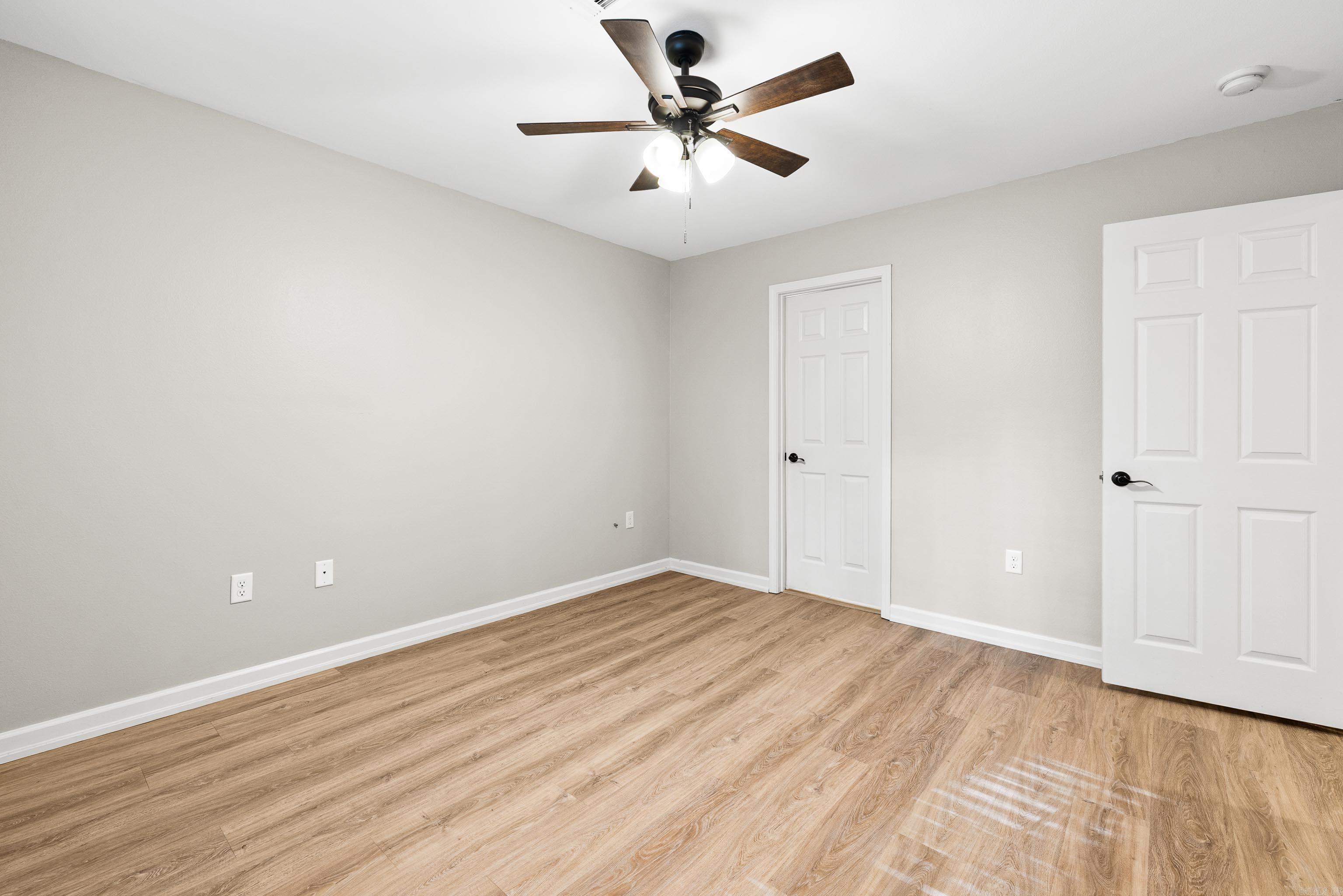 BRADY MEADOWS - Residential