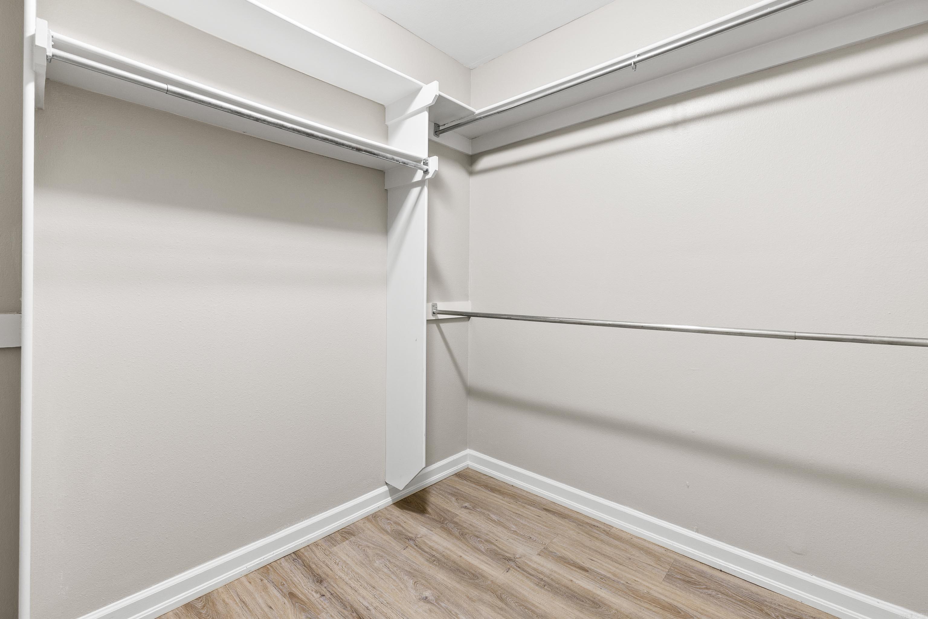 BRADY MEADOWS - Residential