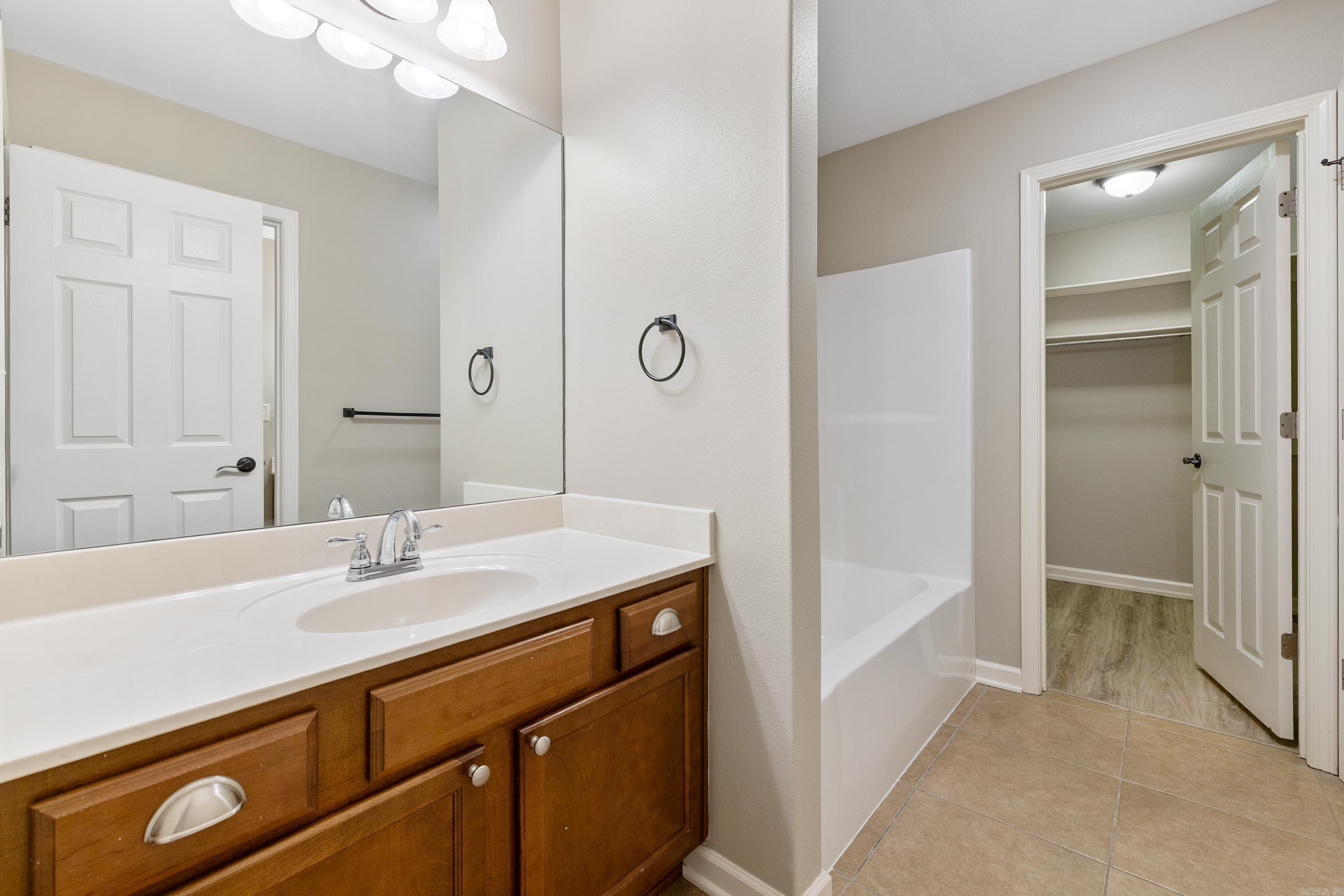 BRADY MEADOWS - Residential